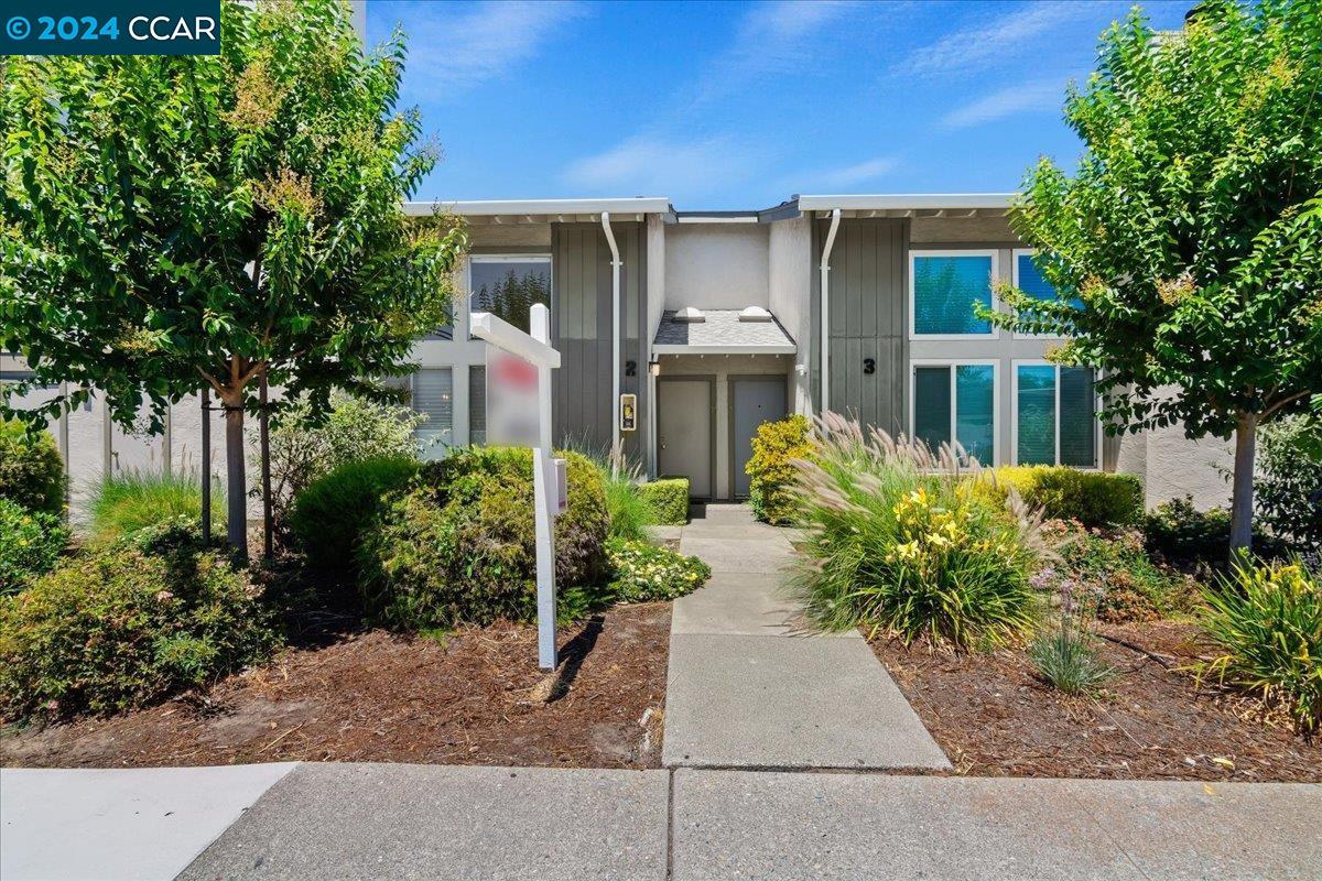 Photo #2: 41078219 Listing 