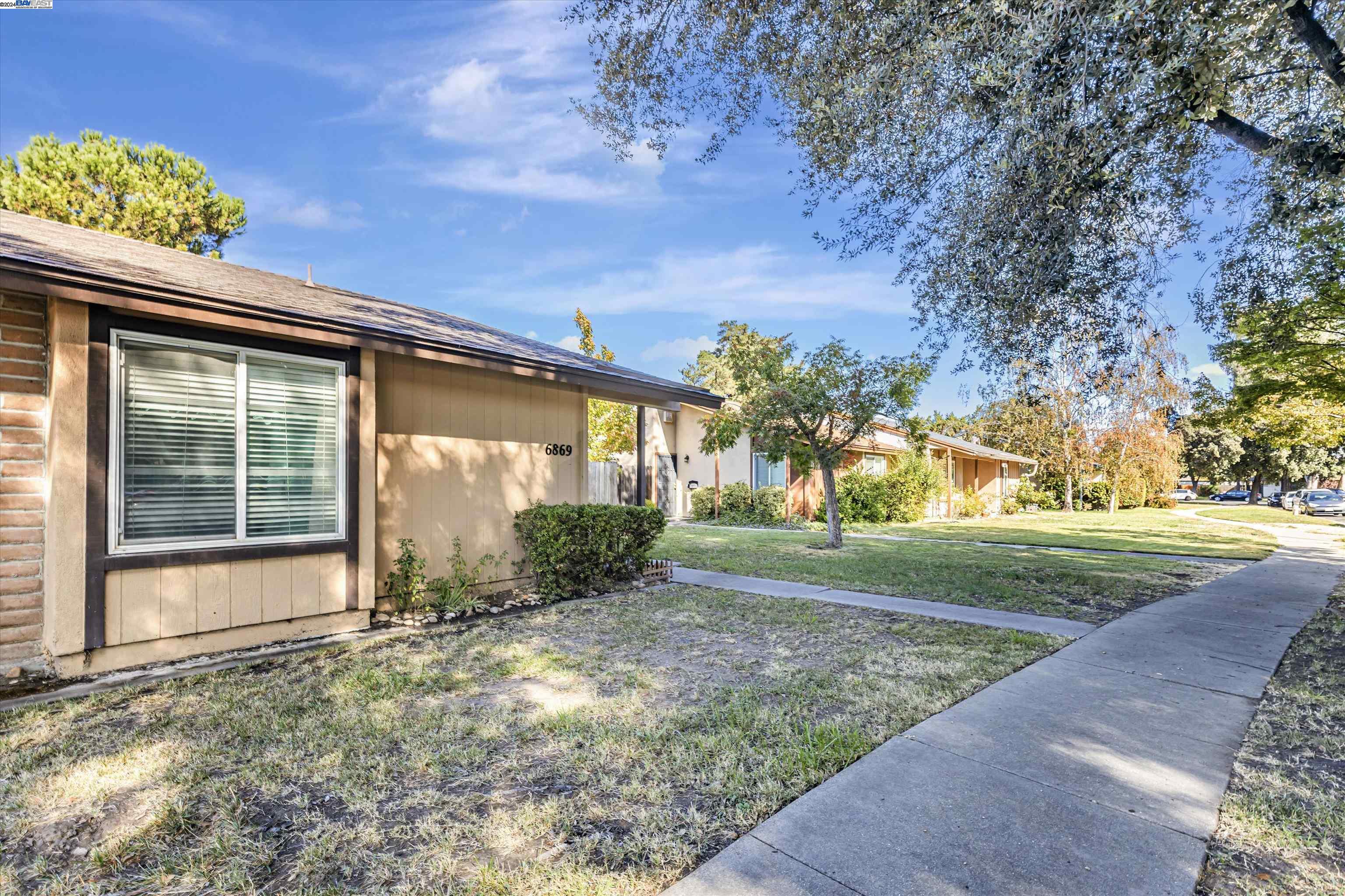 Detail Gallery Image 2 of 20 For 6869 Sumter Quay Cir, Stockton,  CA 95219 - 2 Beds | 1 Baths