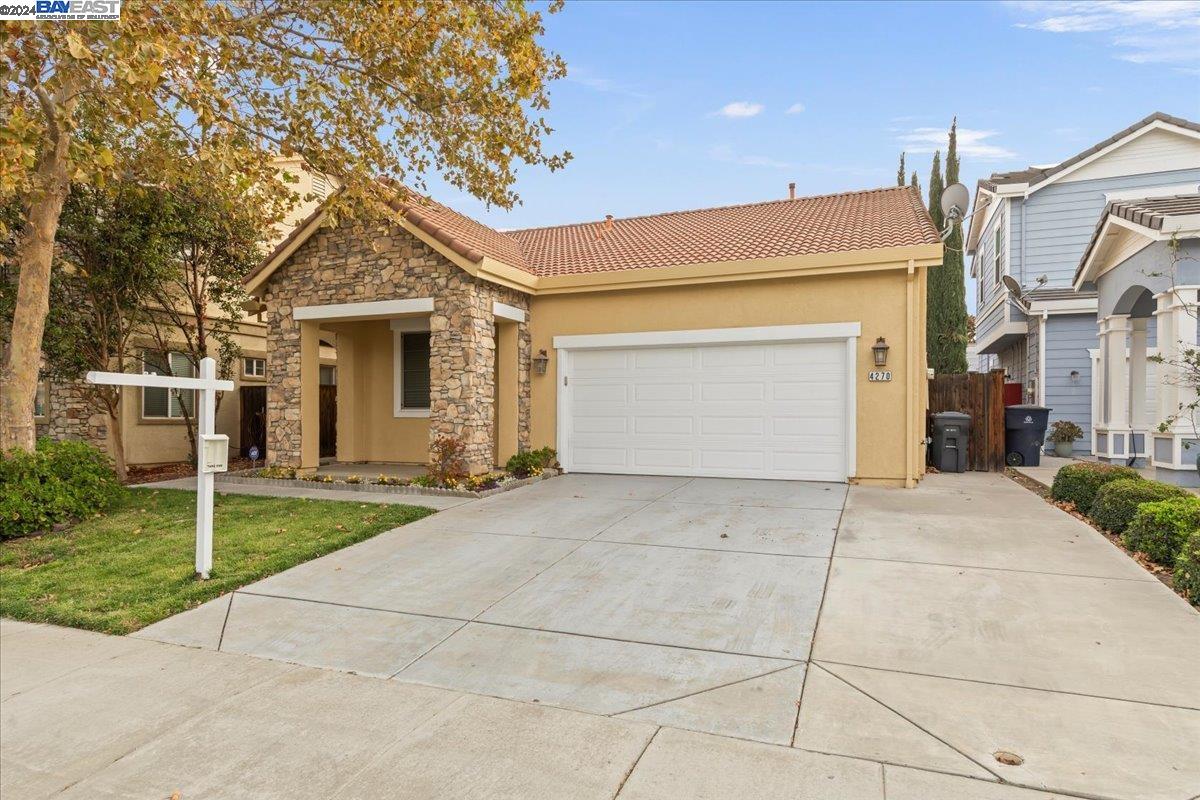 Detail Gallery Image 1 of 1 For 4270 Cherry Blossom Ln, Tracy,  CA 95377 - 4 Beds | 2 Baths