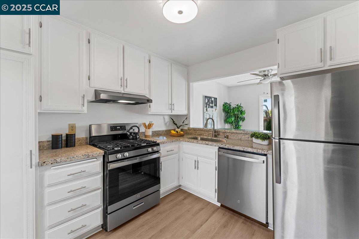 Detail Gallery Image 14 of 34 For 74 Villa Dr, San Pablo,  CA 94806 - 3 Beds | 1/1 Baths