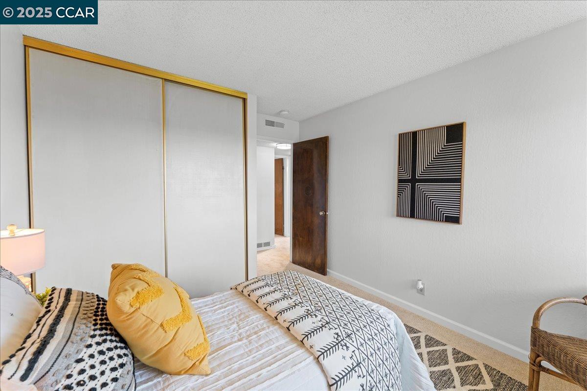 Detail Gallery Image 20 of 34 For 74 Villa Dr, San Pablo,  CA 94806 - 3 Beds | 1/1 Baths