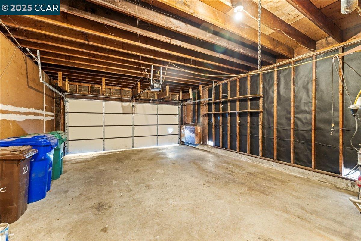 Detail Gallery Image 33 of 34 For 74 Villa Dr, San Pablo,  CA 94806 - 3 Beds | 1/1 Baths
