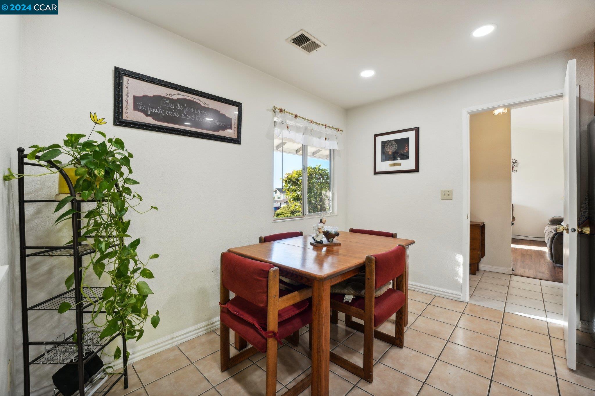 Detail Gallery Image 12 of 30 For 1021 Baypoint Way, Rodeo,  CA 94572 - 3 Beds | 2 Baths