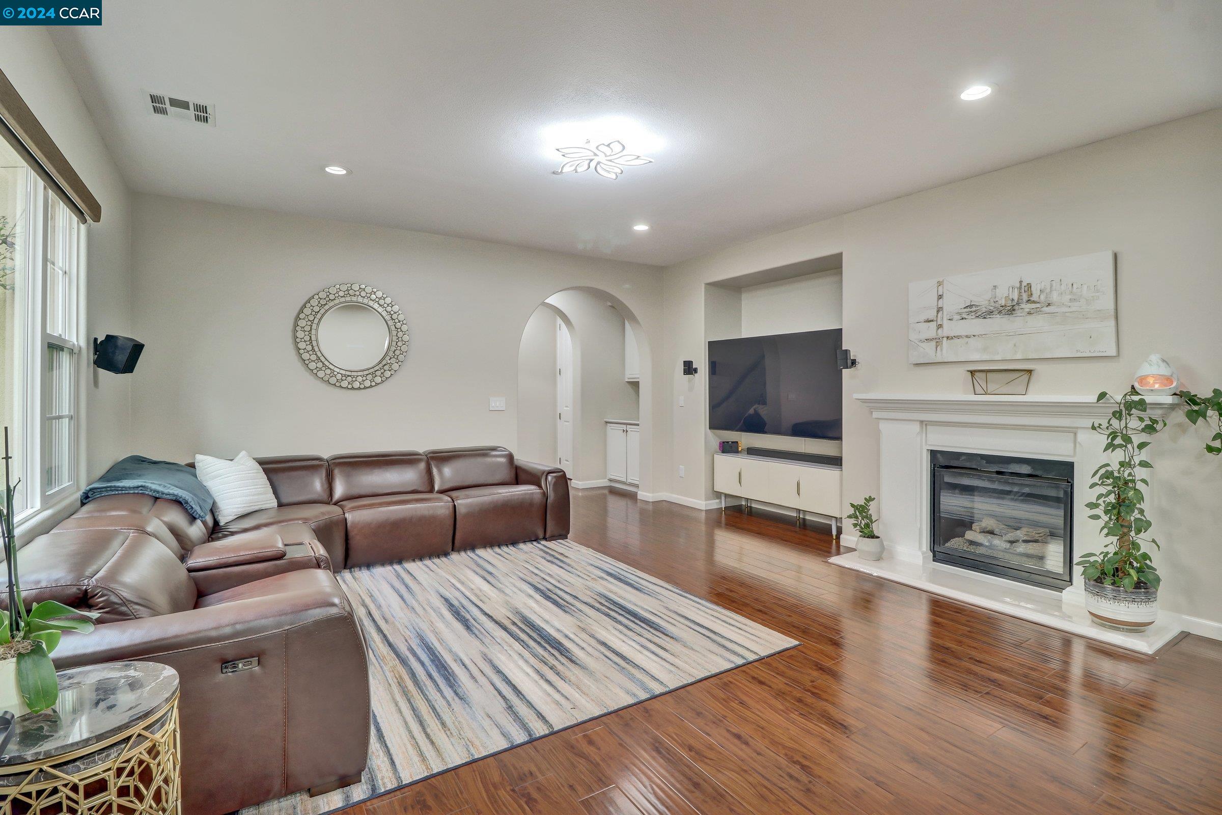 Detail Gallery Image 13 of 36 For 7438 Stoneleaf Rd, San Ramon,  CA 94582 - 3 Beds | 2/1 Baths