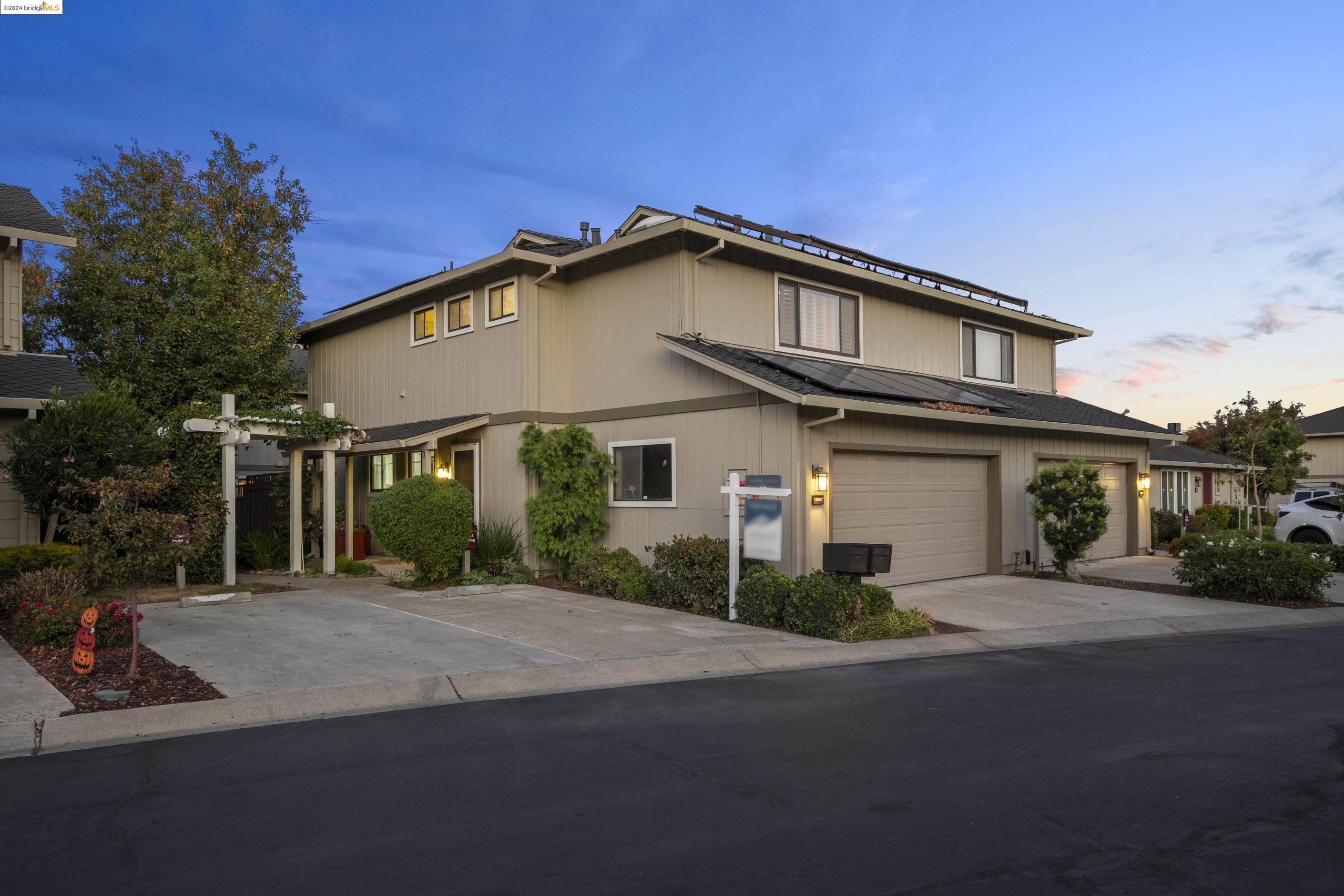 Detail Gallery Image 1 of 1 For 18967 Sara Park Cir, Saratoga,  CA 95070 - 3 Beds | 2/1 Baths