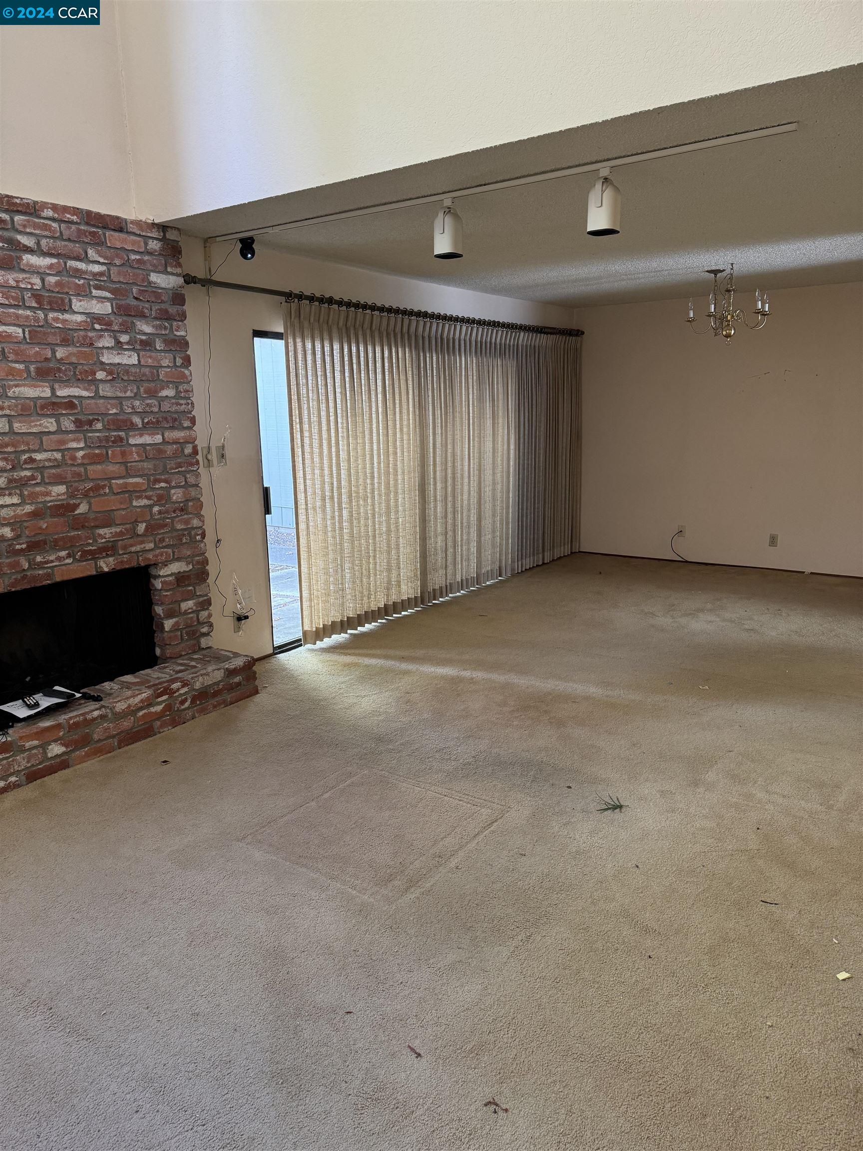 Photo #5: 41078415 Listing 