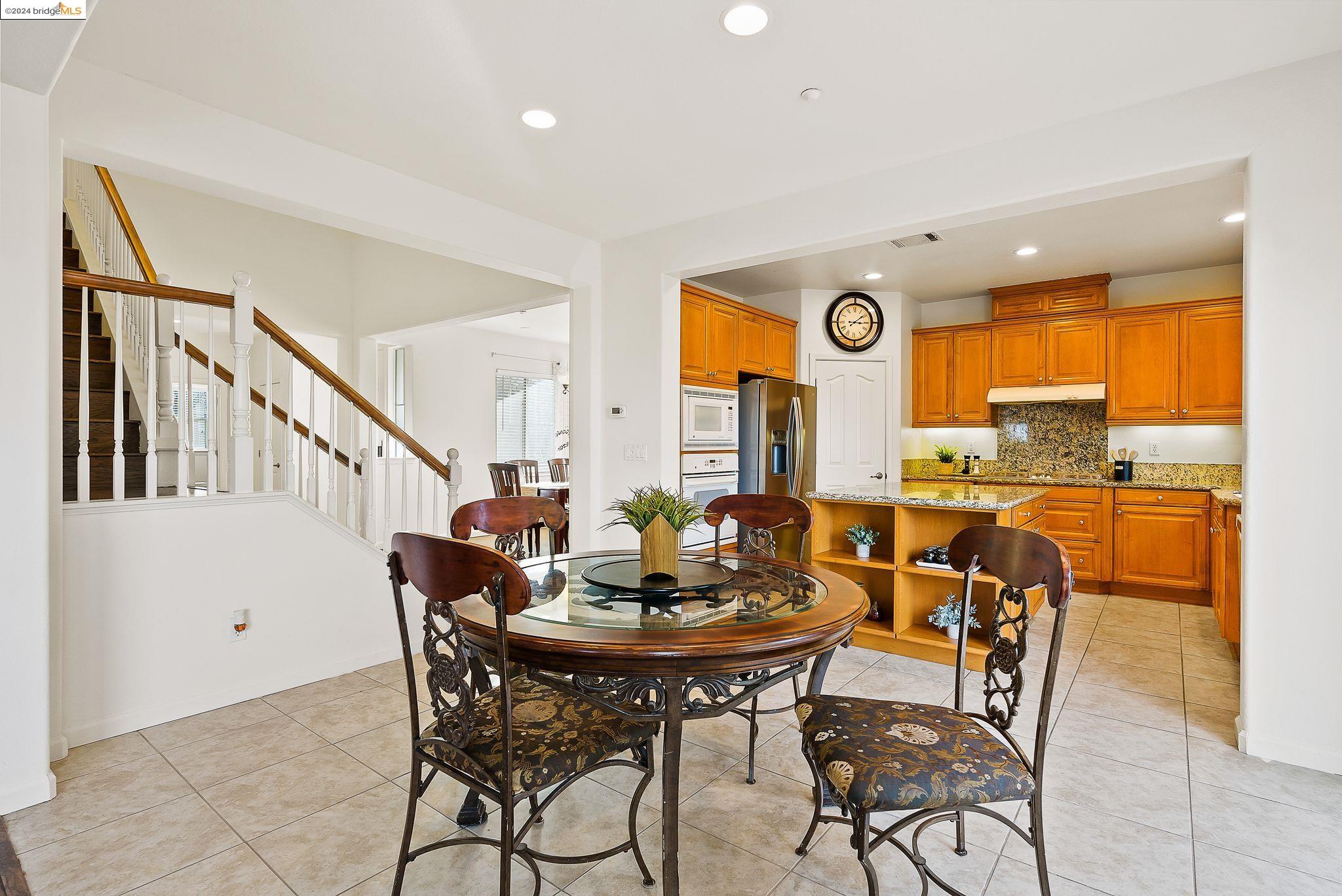 Detail Gallery Image 9 of 56 For 1121 Lavender Dr, Brentwood,  CA 94513 - 4 Beds | 2/1 Baths