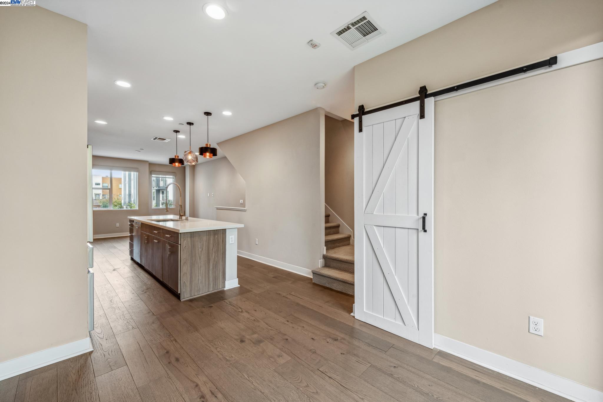 Photo #12: 41078463 Listing: Photo #12