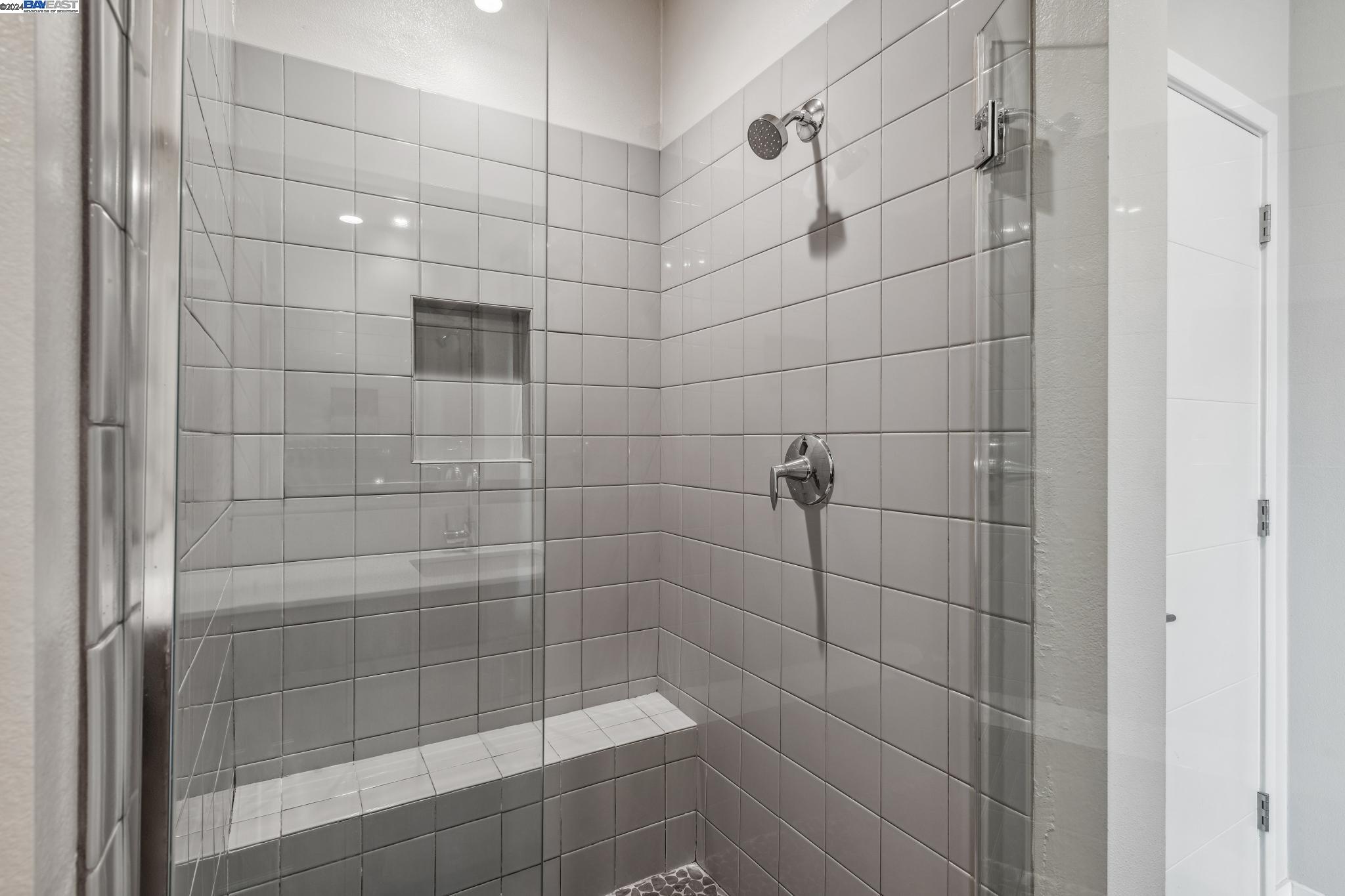 Photo #16: 41078463 Listing: Photo #16