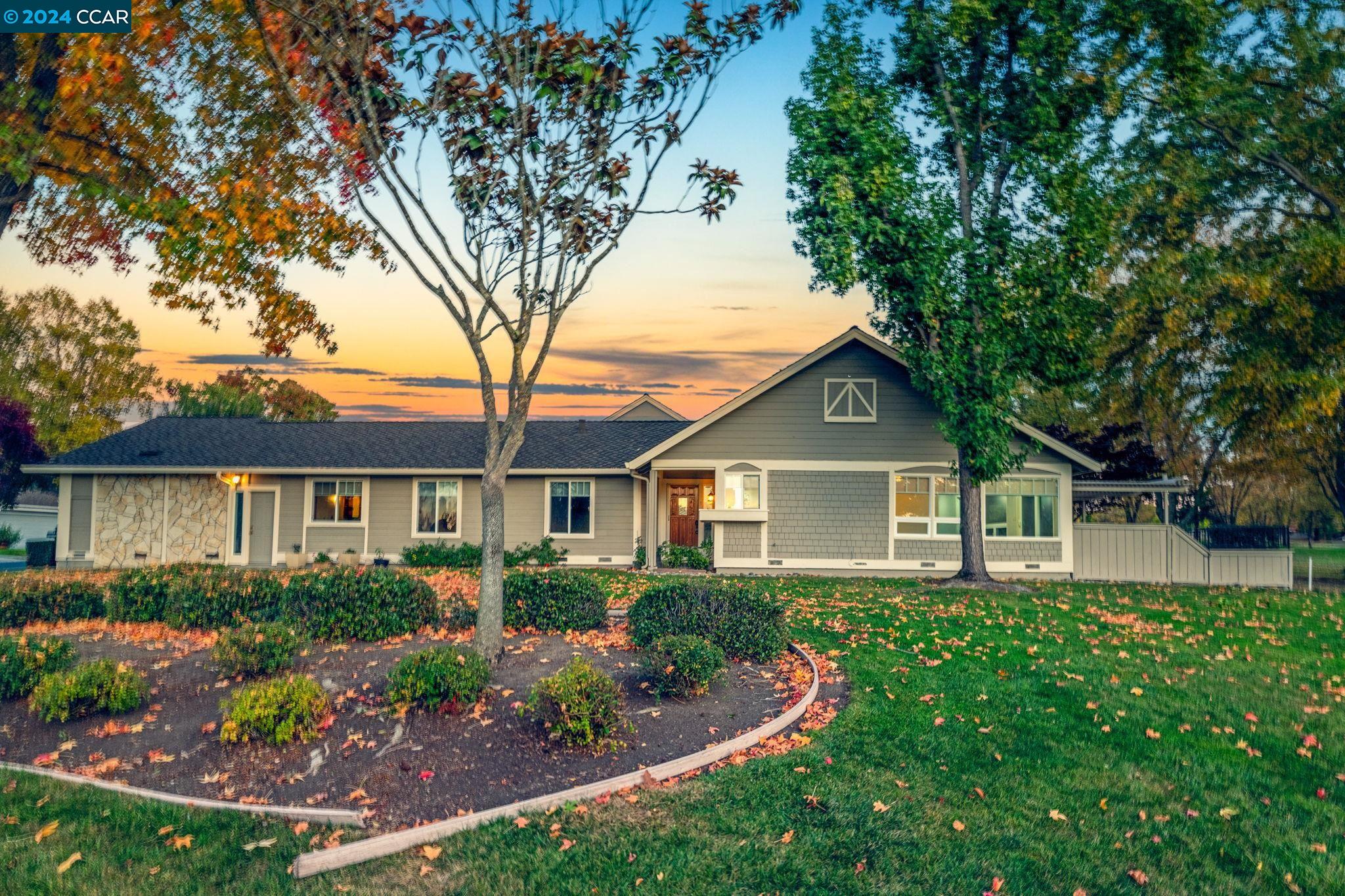 MLS: 41078502 Condo For Sale