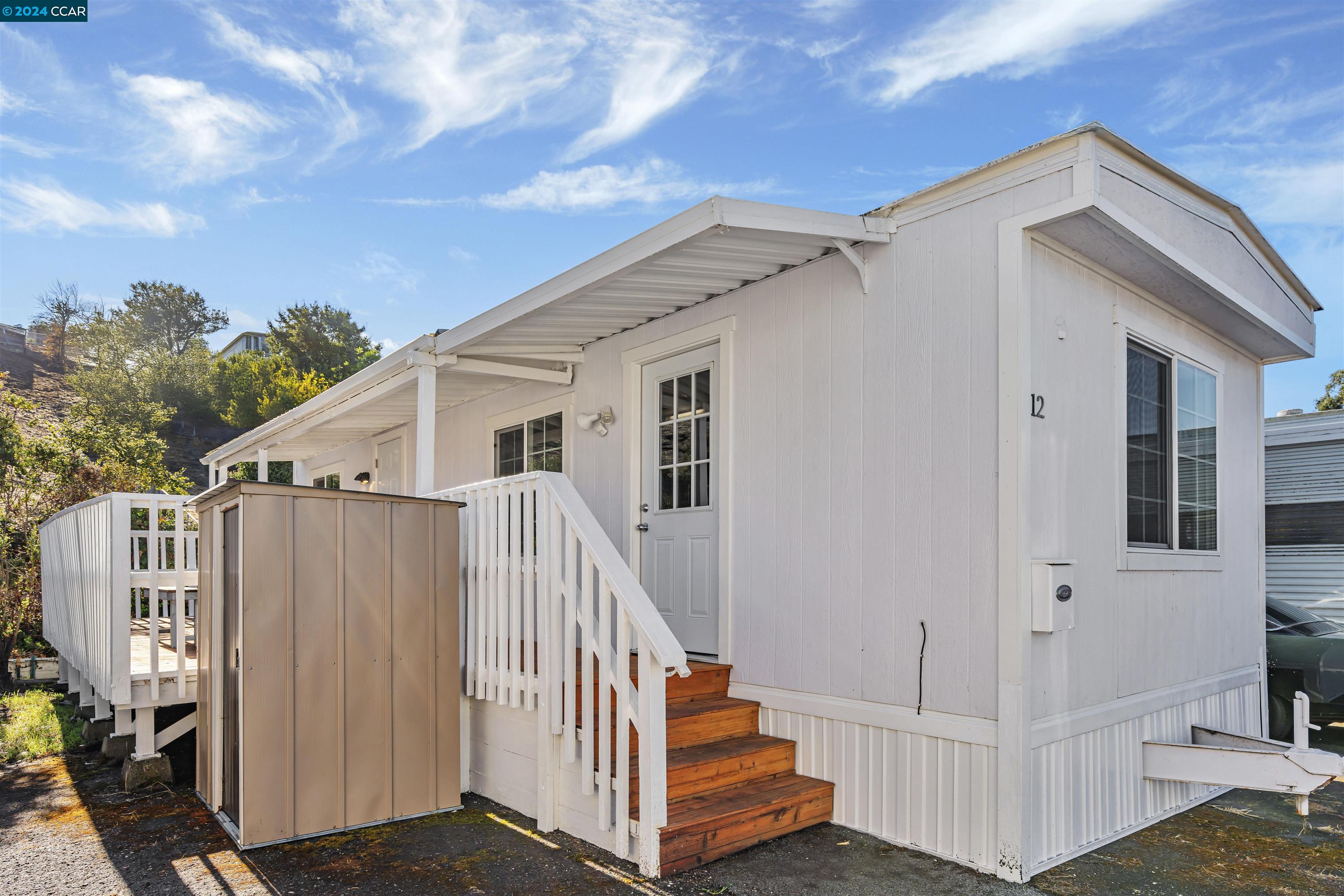 Detail Gallery Image 1 of 18 For 4556 Appian Way #12,  El Sobrante,  CA 94803 - 1 Beds | 1 Baths
