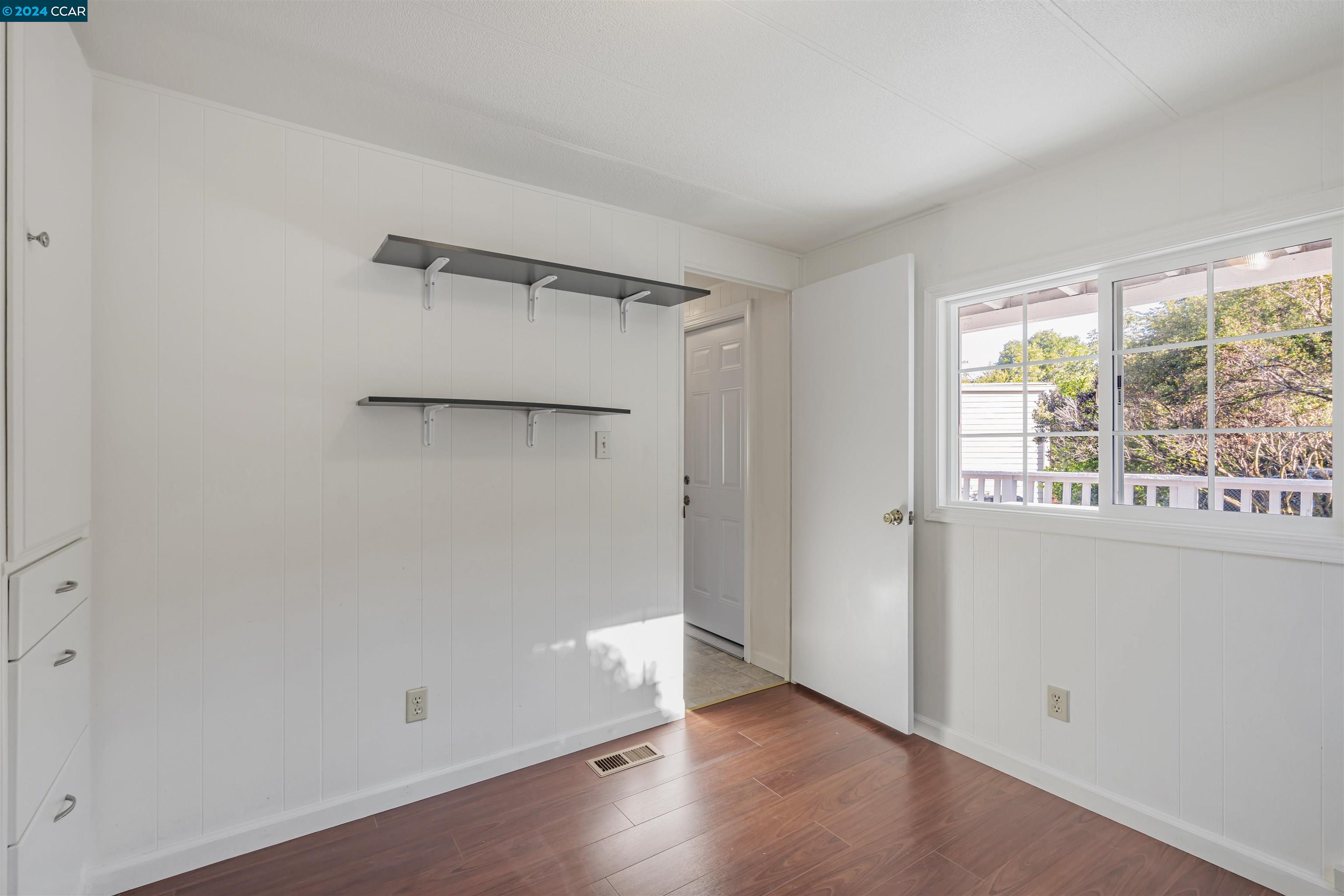 Detail Gallery Image 14 of 18 For 4556 Appian Way #12,  El Sobrante,  CA 94803 - 1 Beds | 1 Baths