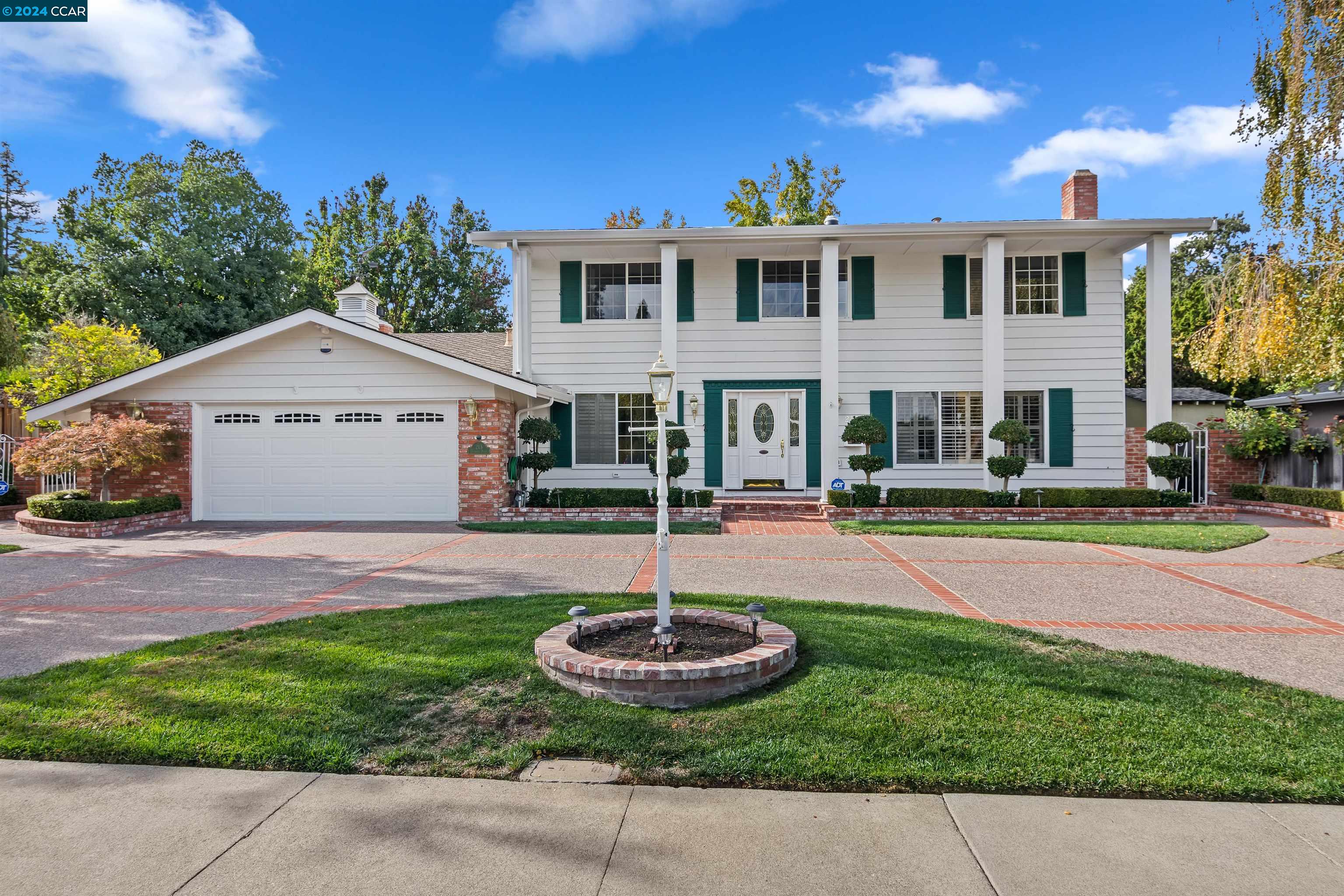 Detail Gallery Image 1 of 1 For 213 Dunblane Dr, Walnut Creek,  CA 94598 - 5 Beds | 3 Baths