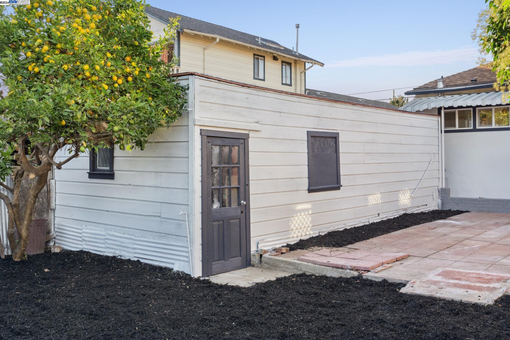 2938 Minna Ave, Oakland, California 94619, 2 Bedrooms Bedrooms, 5 Rooms Rooms,1 BathroomBathrooms,Residential,For Sale,2938 Minna Ave,41078601