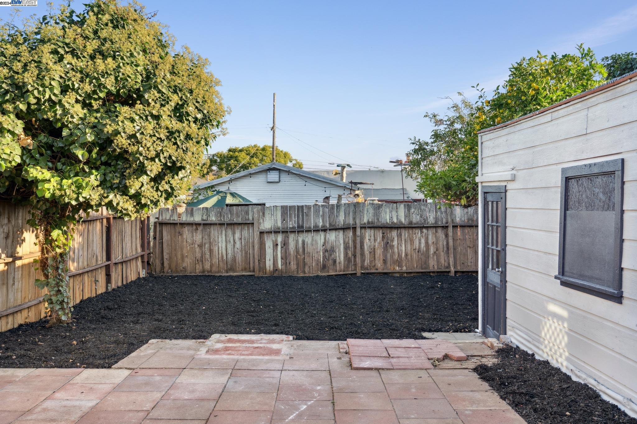 2938 Minna Ave, Oakland, California 94619, 2 Bedrooms Bedrooms, 5 Rooms Rooms,1 BathroomBathrooms,Residential,For Sale,2938 Minna Ave,41078601