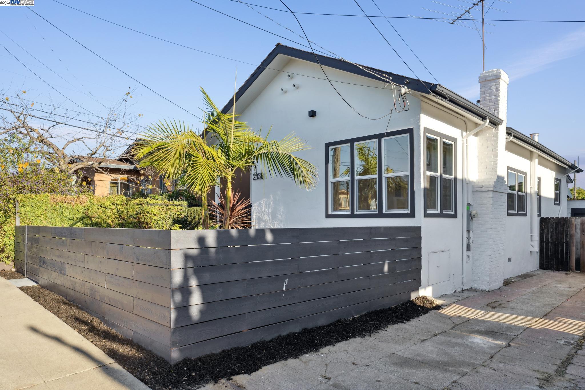 2938 Minna Ave, Oakland, California 94619, 2 Bedrooms Bedrooms, 5 Rooms Rooms,1 BathroomBathrooms,Residential,For Sale,2938 Minna Ave,41078601