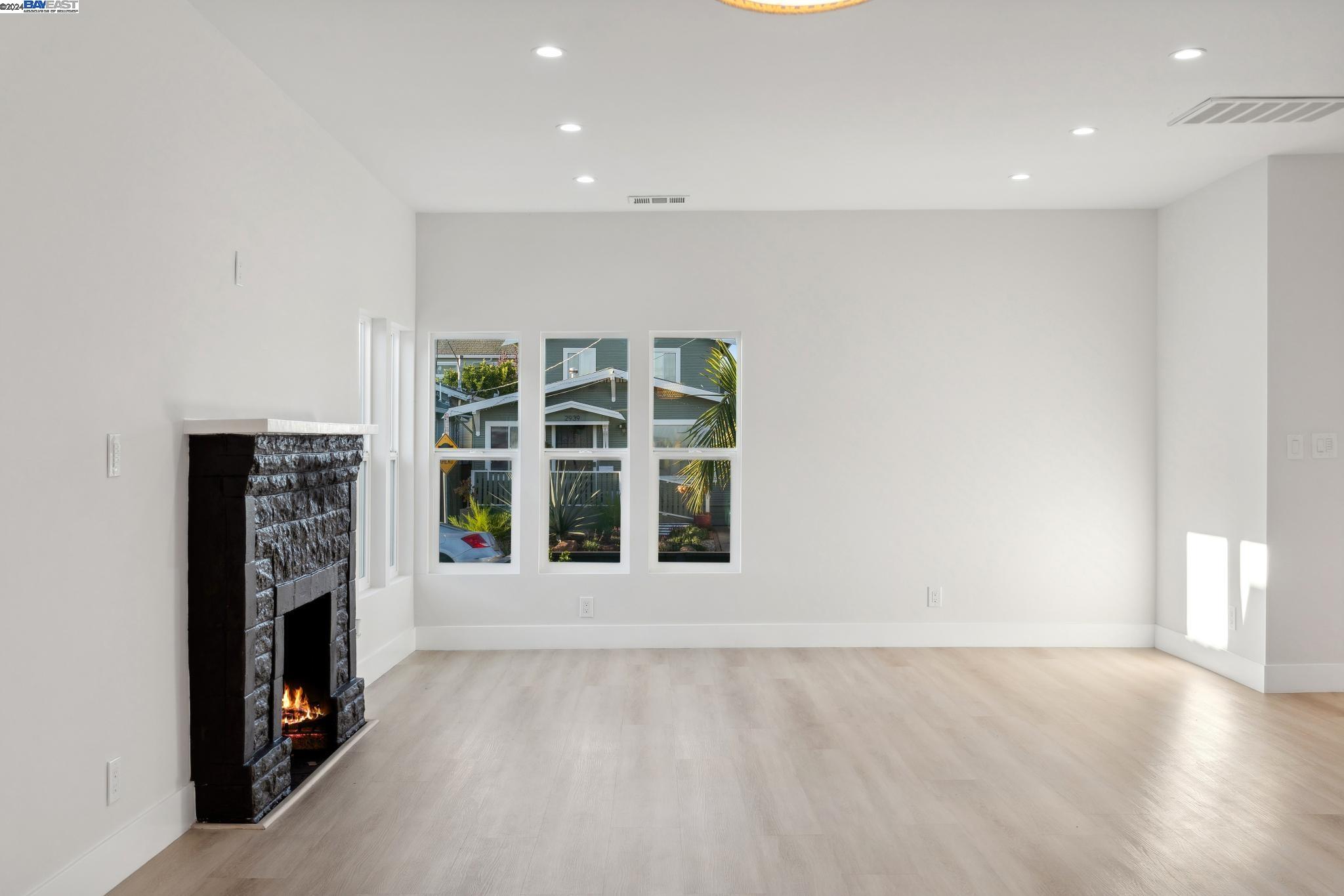 2938 Minna Ave, Oakland, California 94619, 2 Bedrooms Bedrooms, 5 Rooms Rooms,1 BathroomBathrooms,Residential,For Sale,2938 Minna Ave,41078601