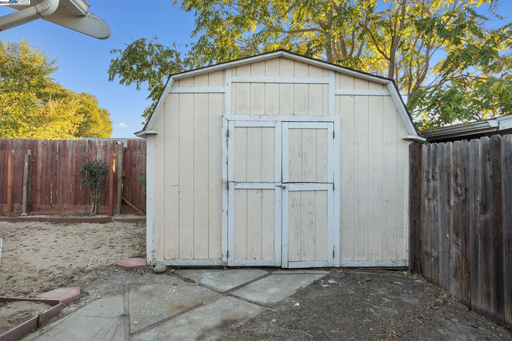 1013 Saint Frances Dr, Antioch, California 94509, 3 Bedrooms Bedrooms, 6 Rooms Rooms,2 BathroomsBathrooms,Residential,For Sale,1013 Saint Frances Dr,41078602