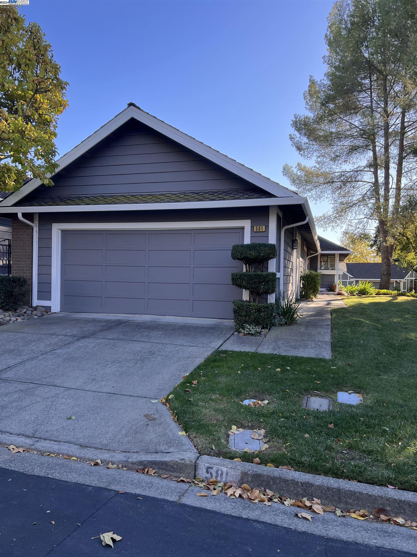 Detail Gallery Image 1 of 1 For 581 Silver Lake Dr, Danville,  CA 94526 - 2 Beds | 2 Baths