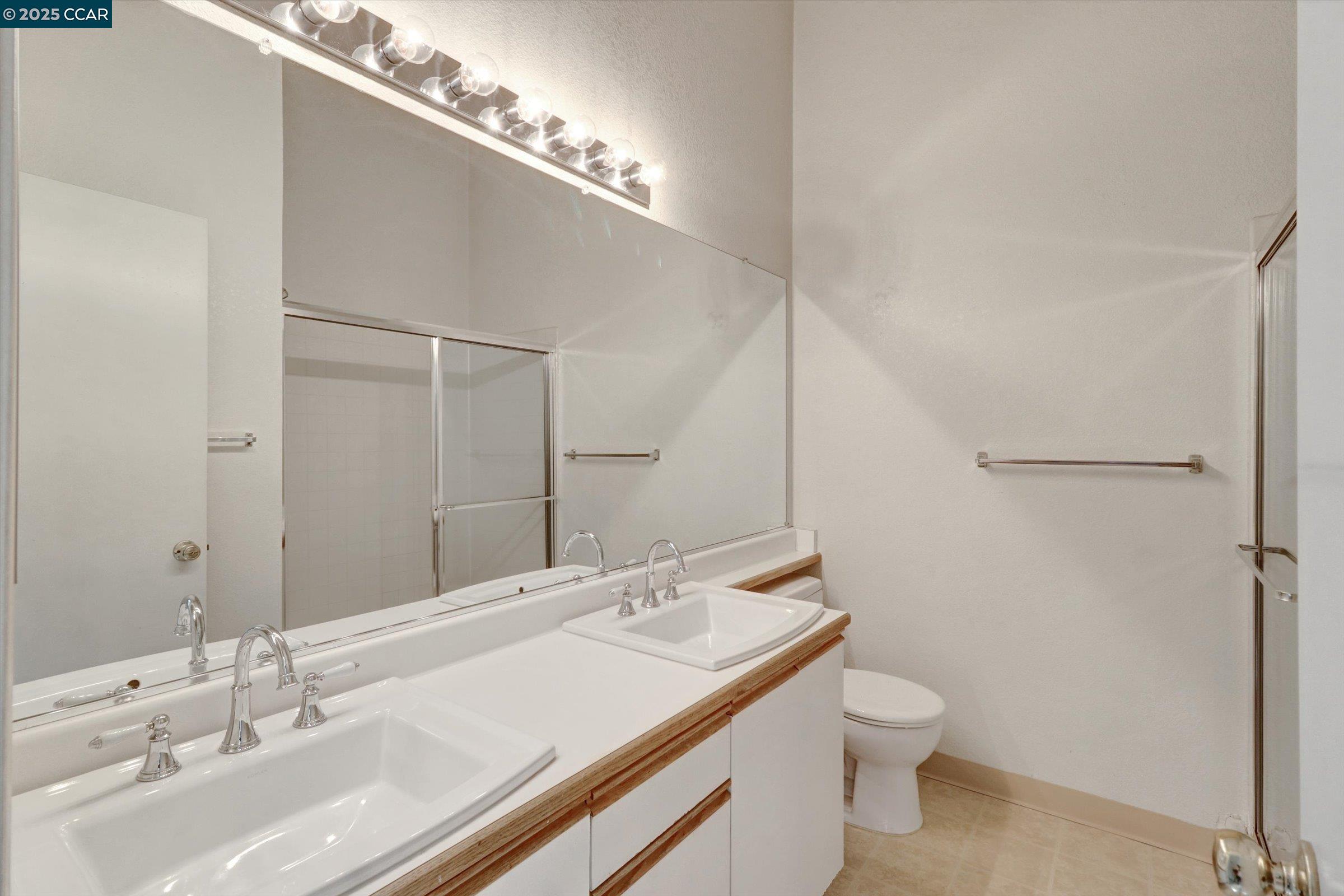 Detail Gallery Image 28 of 52 For 1300 Walden Road #214,  Walnut Creek,  CA 94597 - 2 Beds | 2/1 Baths