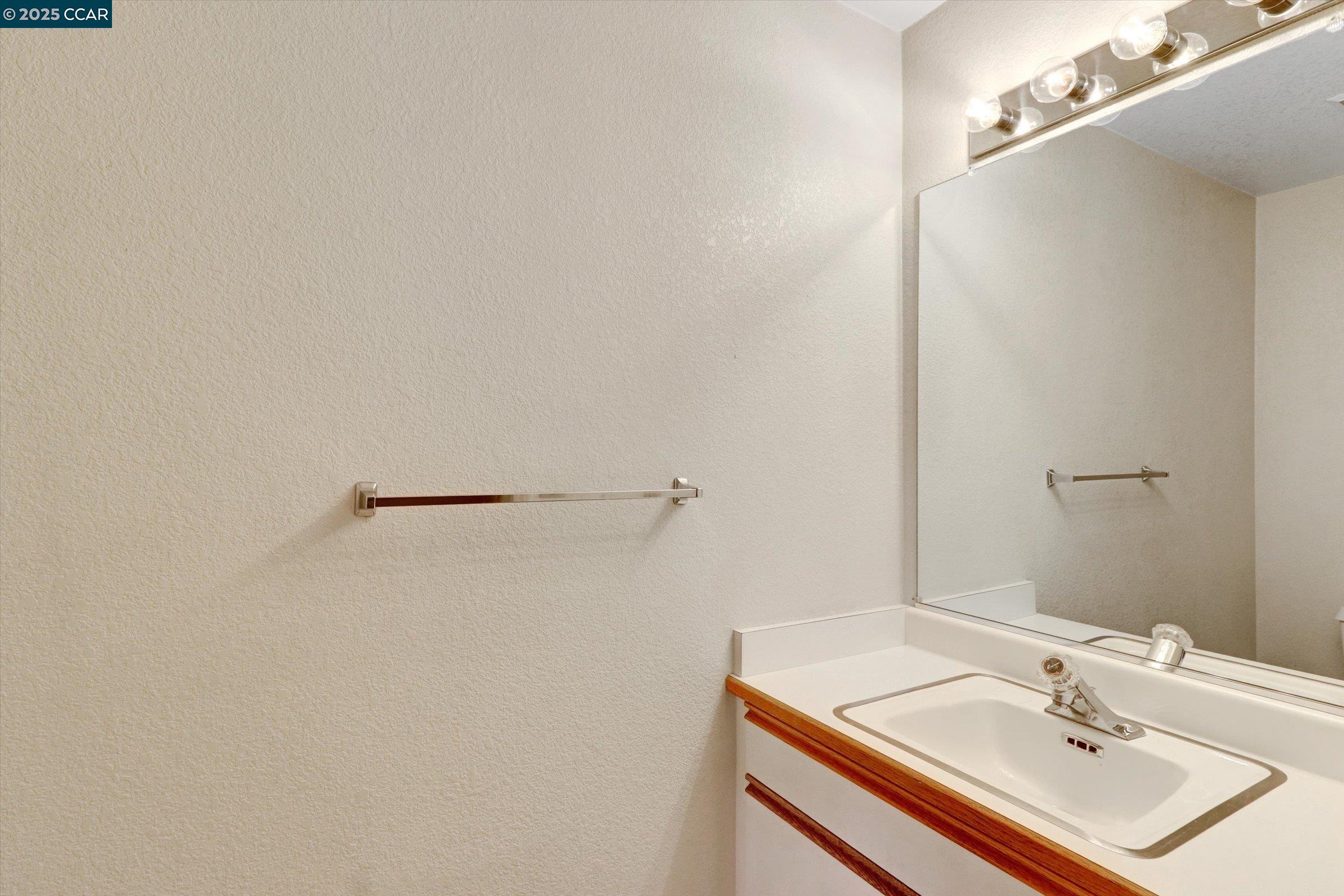 Detail Gallery Image 39 of 52 For 1300 Walden Road #214,  Walnut Creek,  CA 94597 - 2 Beds | 2/1 Baths
