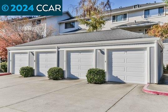Detail Gallery Image 41 of 52 For 1300 Walden Road #214,  Walnut Creek,  CA 94597 - 2 Beds | 2/1 Baths
