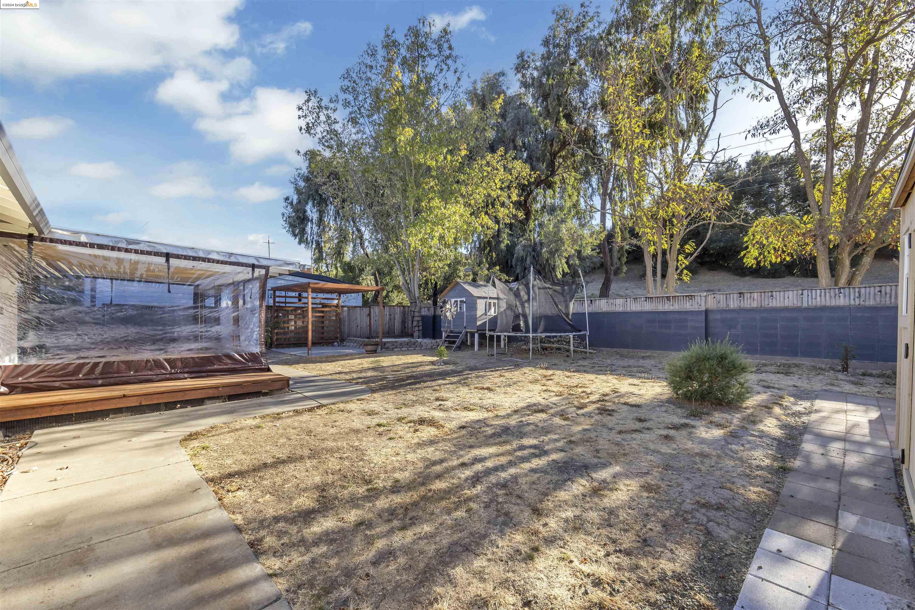 Detail Gallery Image 21 of 23 For 112 Aster Ct., Hercules,  CA 94547 - 3 Beds | 1 Baths