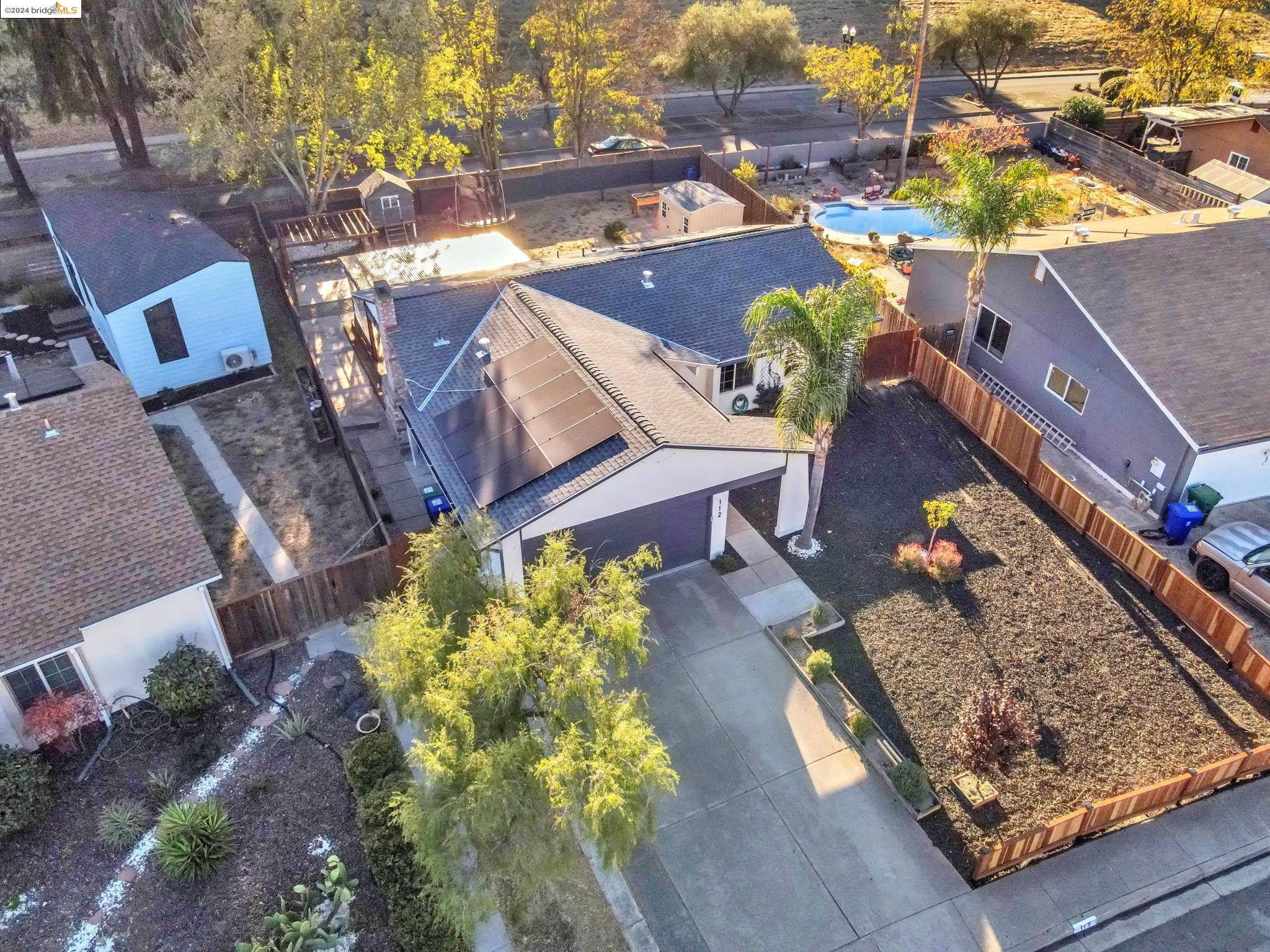 Detail Gallery Image 6 of 23 For 112 Aster Ct., Hercules,  CA 94547 - 3 Beds | 1 Baths