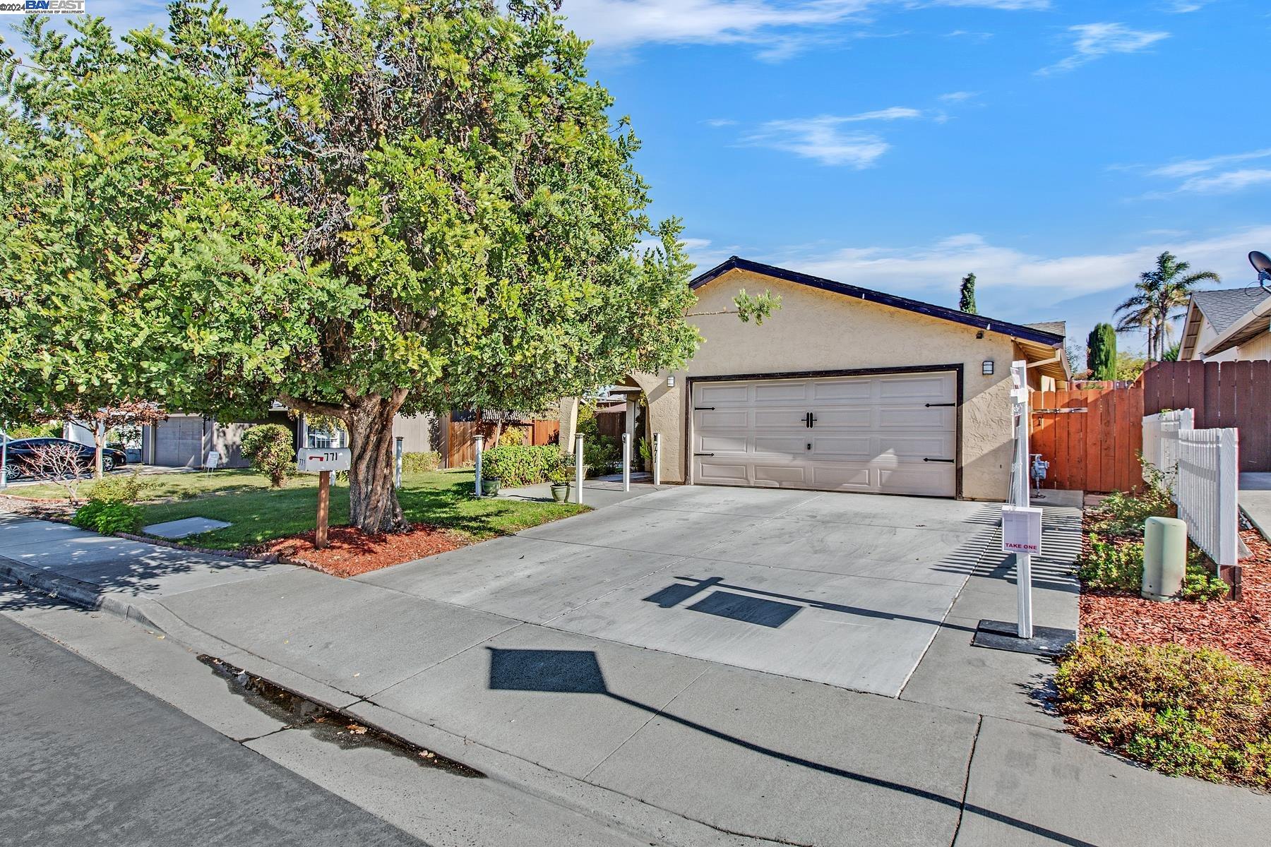 Detail Gallery Image 1 of 1 For 771 Clearview Drive, Hollister,  CA 95023 - 3 Beds | 2 Baths