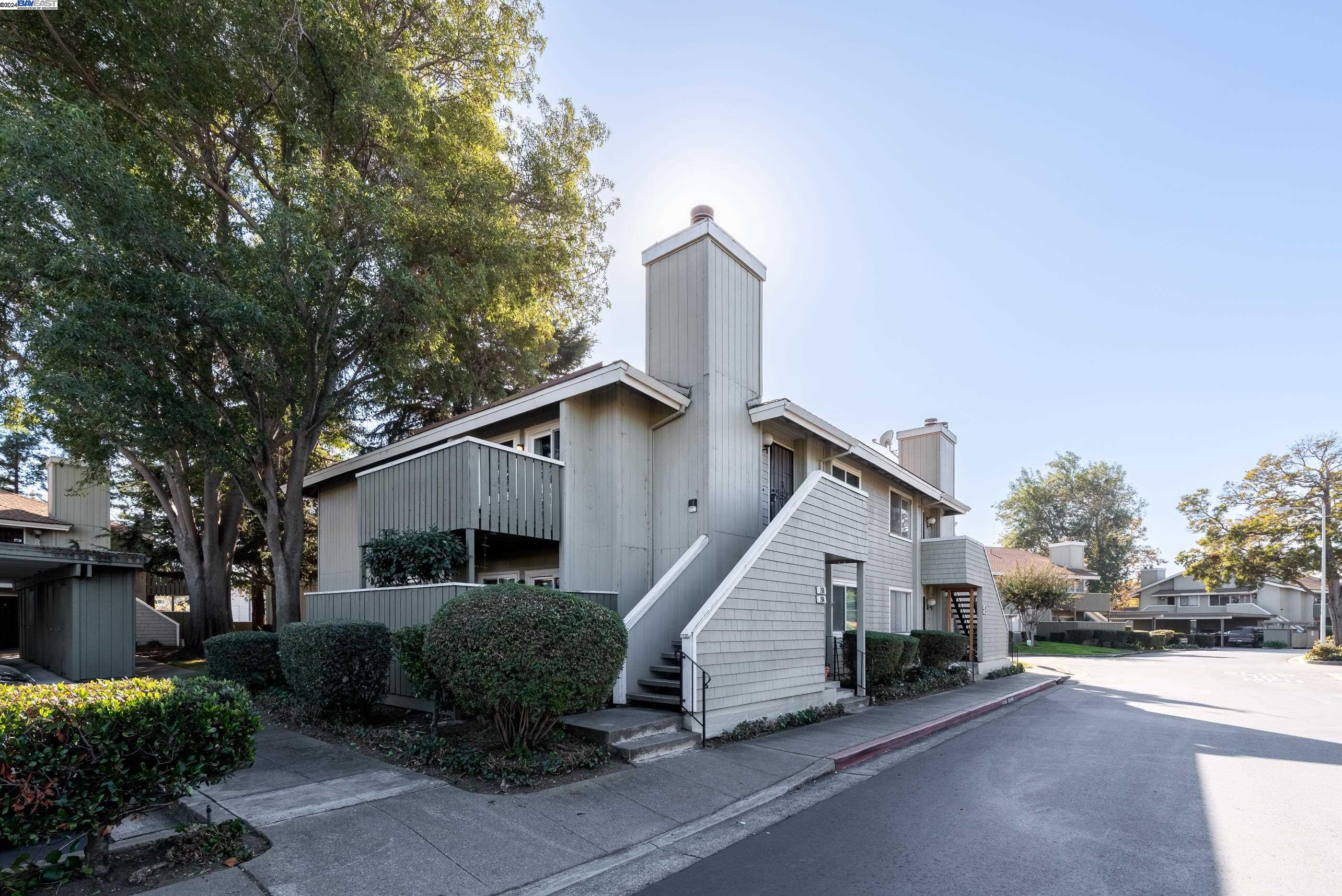 More Details about MLS # 41078842 : 268 CALIENTE DRIVE