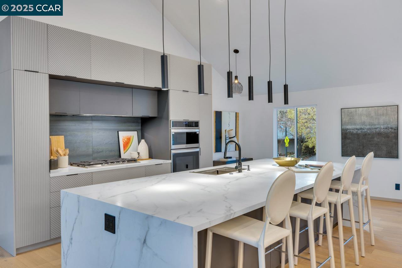 Detail Gallery Image 15 of 36 For 560 Old Orchard Dr, Danville,  CA 94526 - 4 Beds | 2/1 Baths