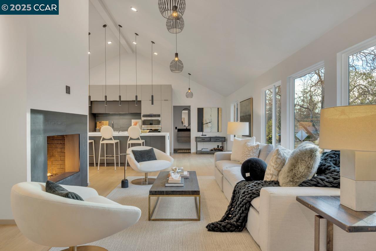 Detail Gallery Image 7 of 36 For 560 Old Orchard Dr, Danville,  CA 94526 - 4 Beds | 2/1 Baths