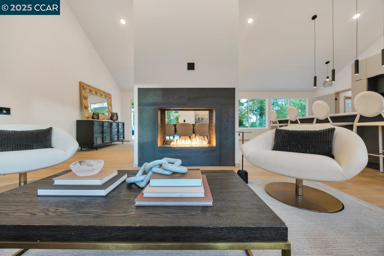 Detail Gallery Image 9 of 36 For 560 Old Orchard Dr, Danville,  CA 94526 - 4 Beds | 2/1 Baths