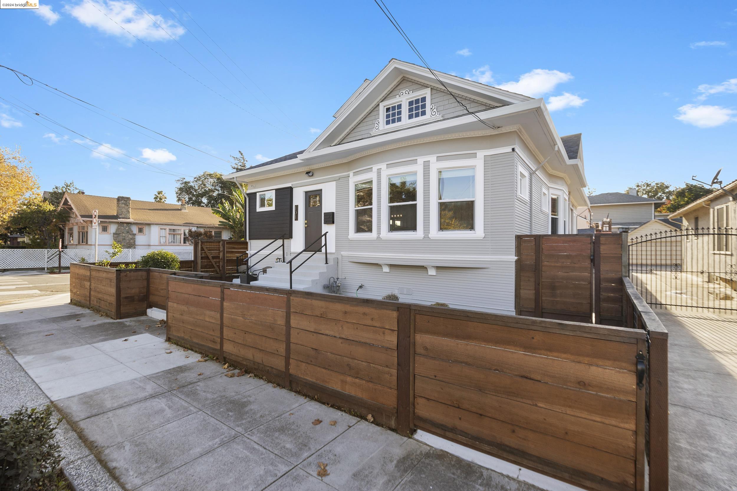 Detail Gallery Image 1 of 1 For 101 N 13th St, San Jose,  CA 95112-3443 - 4 Beds | 3 Baths