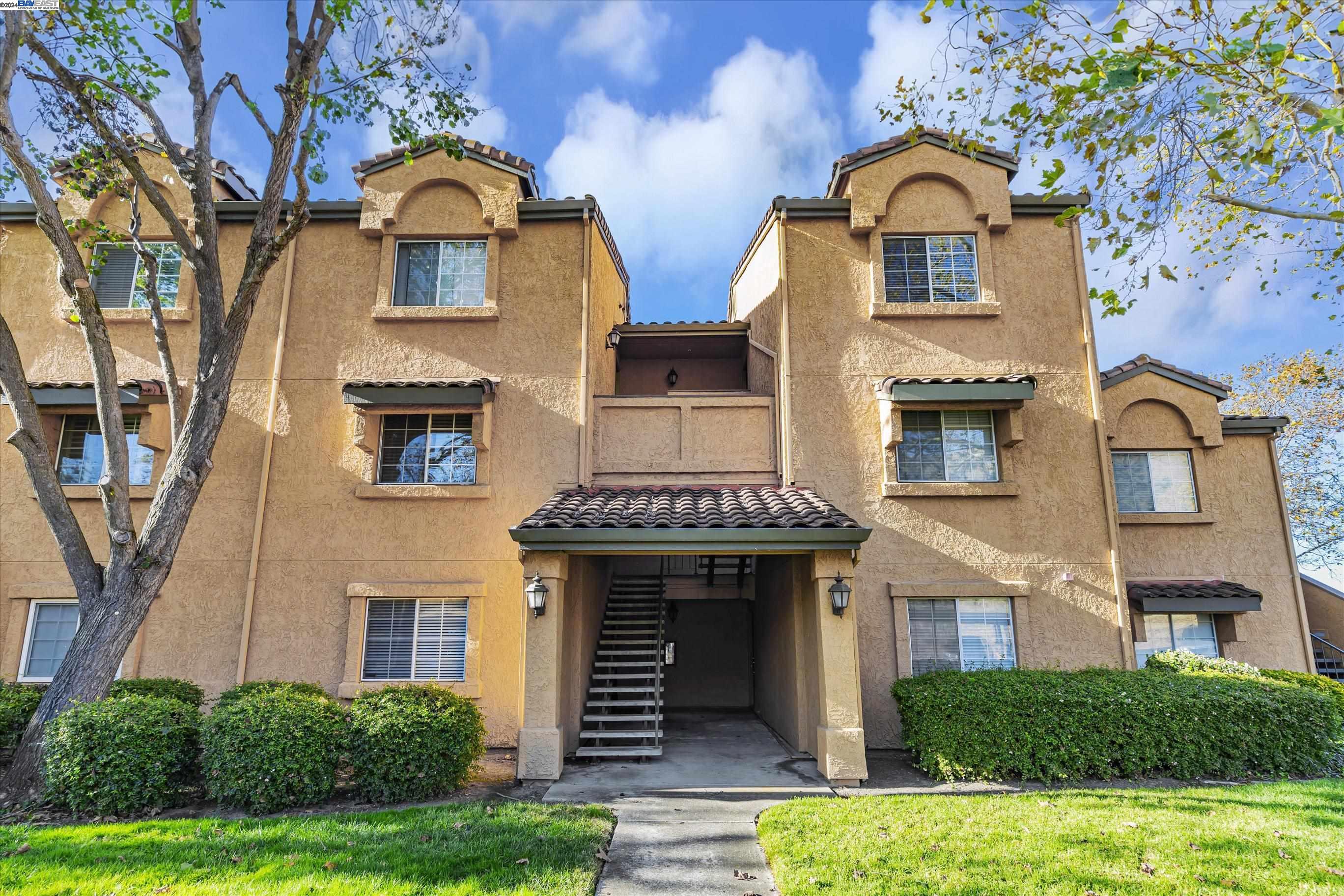 More Details about MLS # 41078892 : 805 WATSON CANYON CT # 263