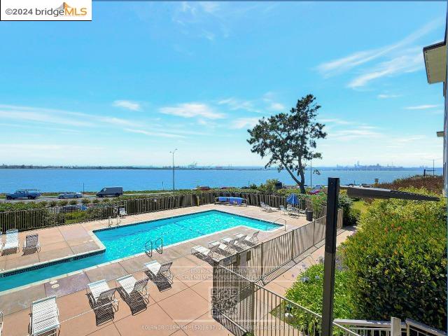 Detail Gallery Image 31 of 41 For 4 Captain Drive #E205,  Emeryville,  CA 94608 - 1 Beds | 1 Baths