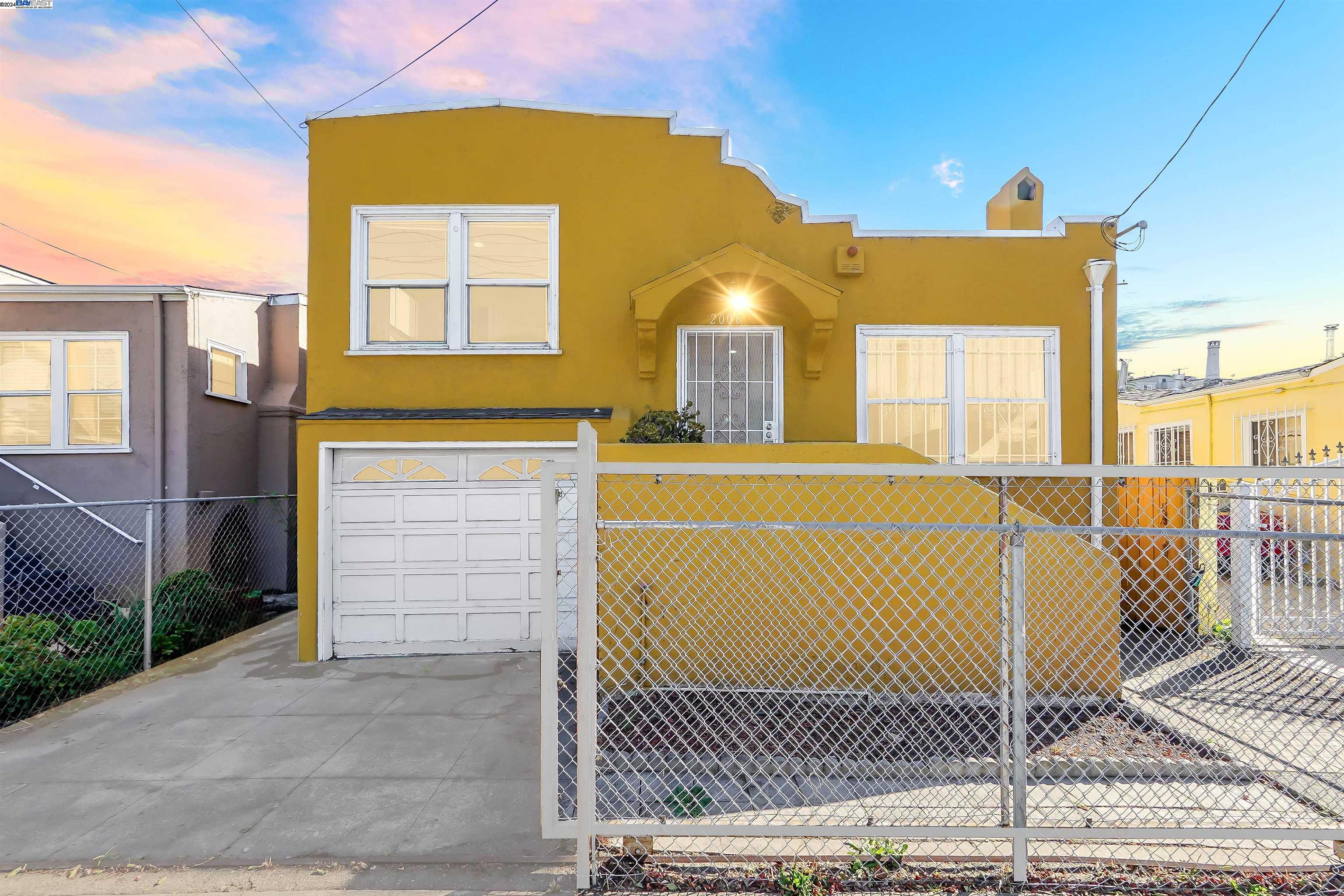 2006 14Th Ave, Oakland, California 94606, 3 Bedrooms Bedrooms, 5 Rooms Rooms,2 BathroomsBathrooms,Residential,For Sale,2006 14Th Ave,41078929