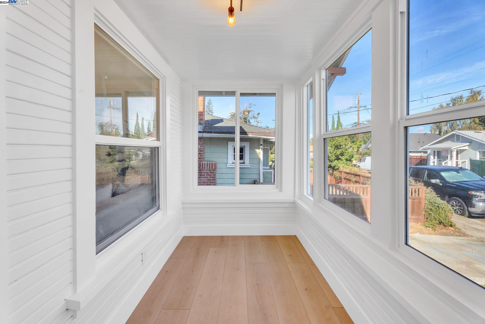 Detail Gallery Image 5 of 48 For 421 Leigh Ave, San Jose,  CA 95128 - 3 Beds | 2 Baths