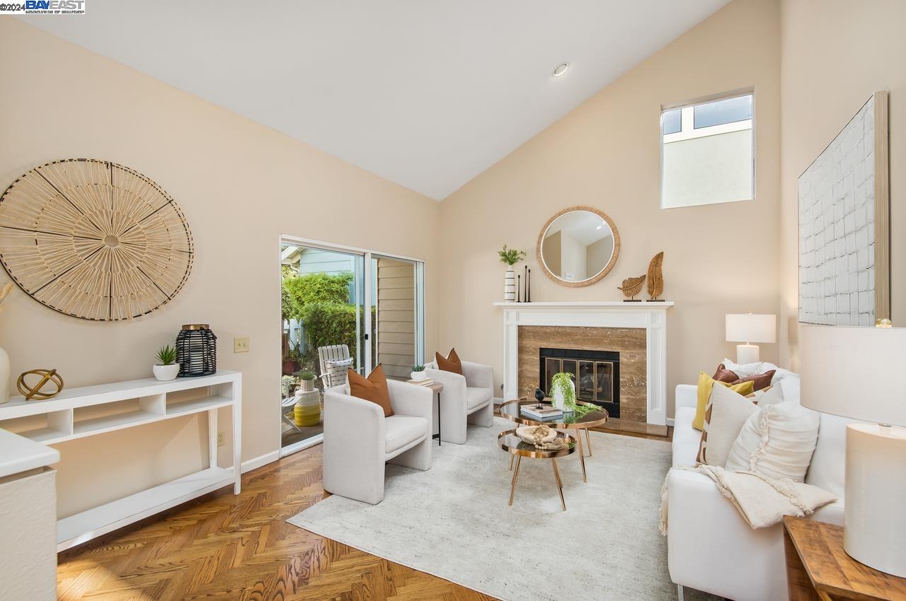 Detail Gallery Image 6 of 41 For 380 Greenbrier Rd, Half Moon Bay,  CA 94019 - 3 Beds | 2/1 Baths