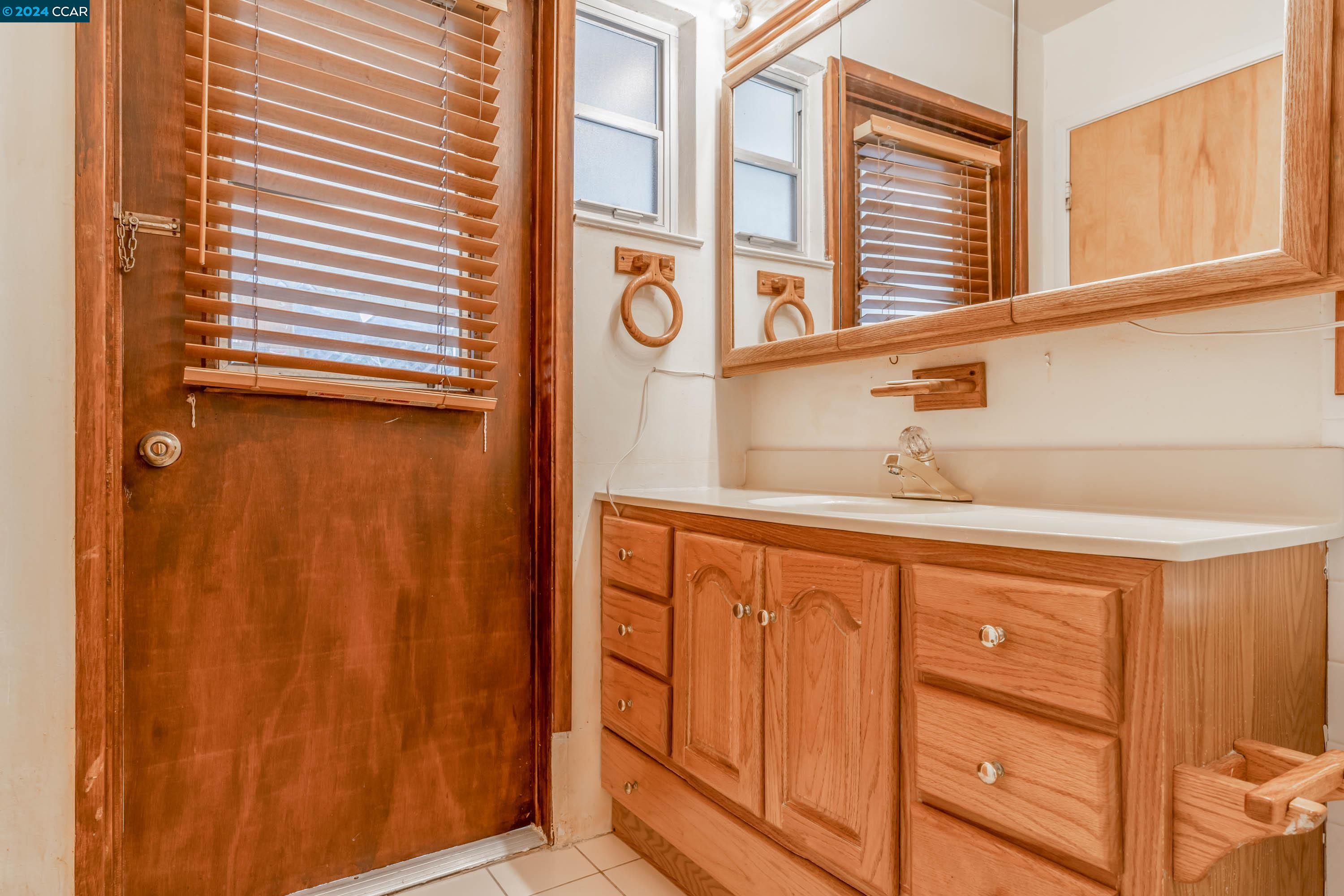 Detail Gallery Image 24 of 58 For 3762 Carol St, Pinole,  CA 94564 - 4 Beds | 2 Baths