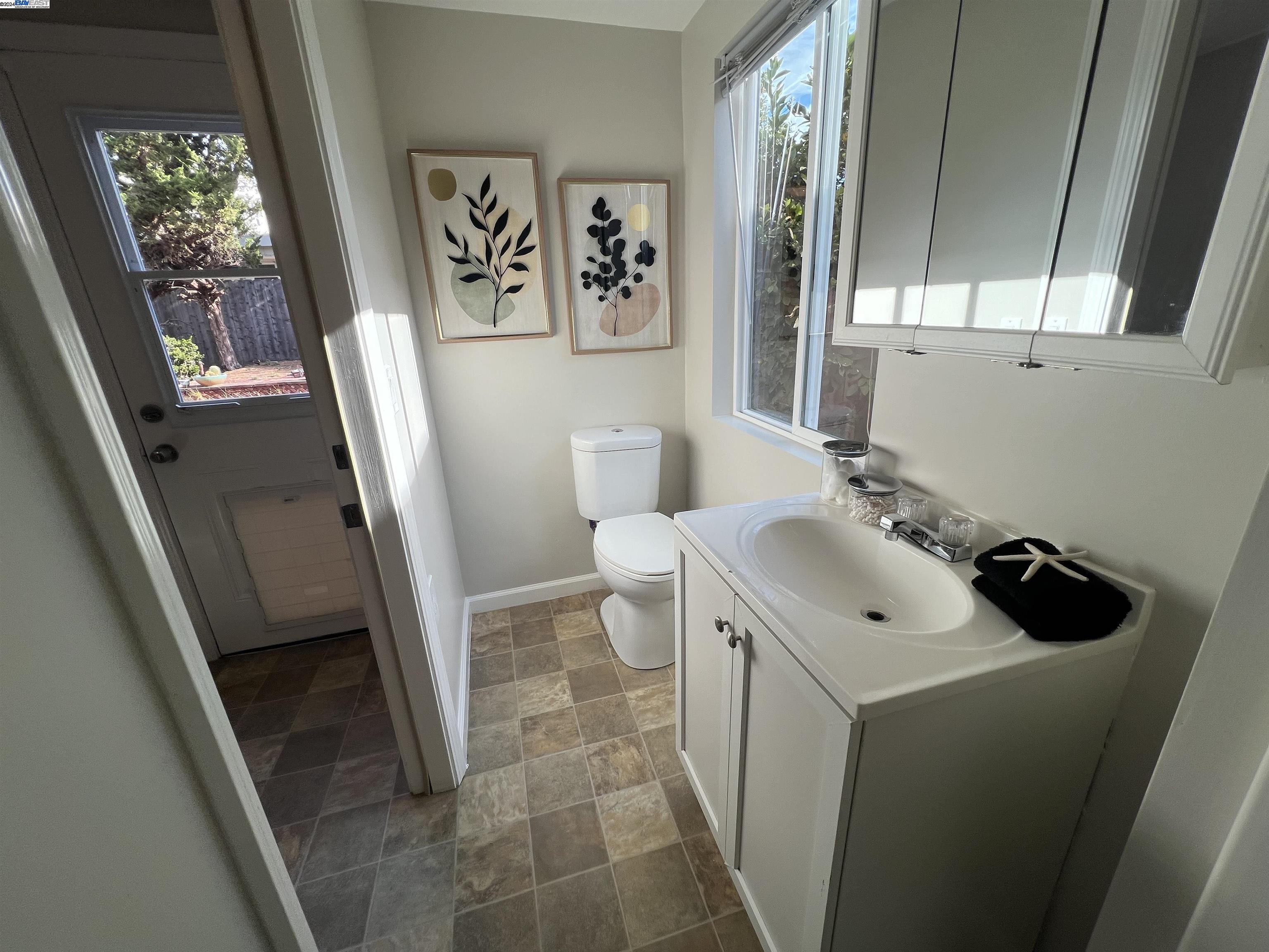 Detail Gallery Image 29 of 55 For 520 Pershing Dr, San Leandro,  CA 94577 - 2 Beds | 2 Baths