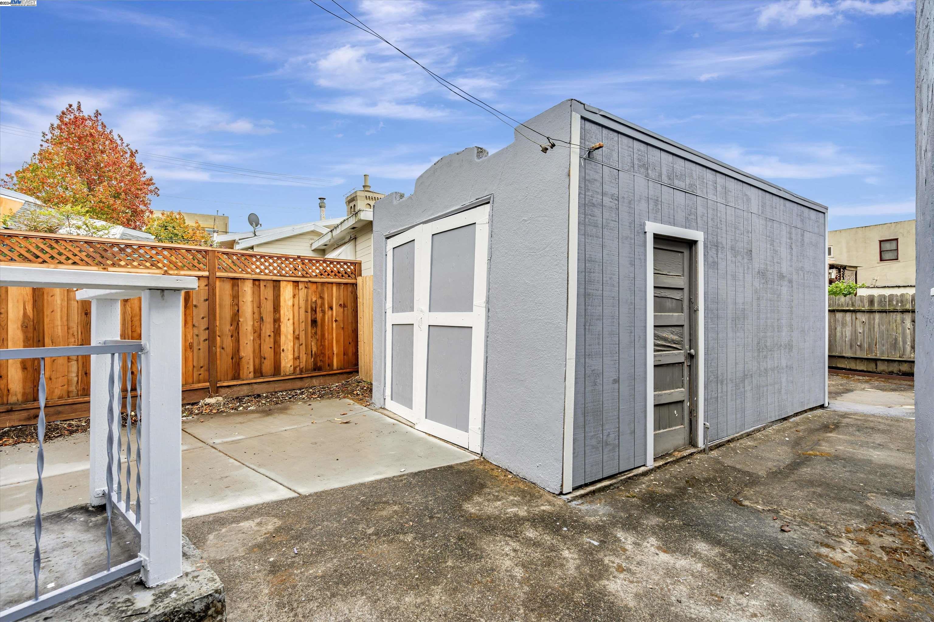 Detail Gallery Image 8 of 15 For 47th St, Emeryville,  CA 94608 - 3 Beds | 1 Baths