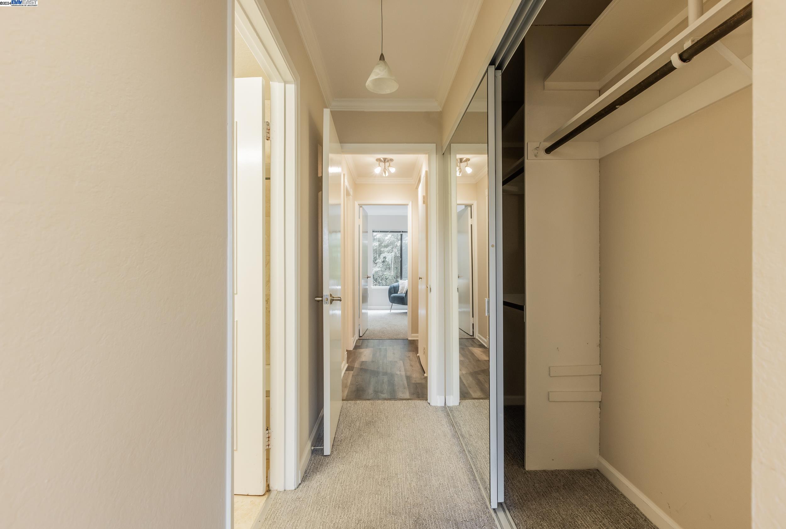 Detail Gallery Image 5 of 23 For 641 via Casitas, Kentfield,  CA 94904 - 2 Beds | 2 Baths