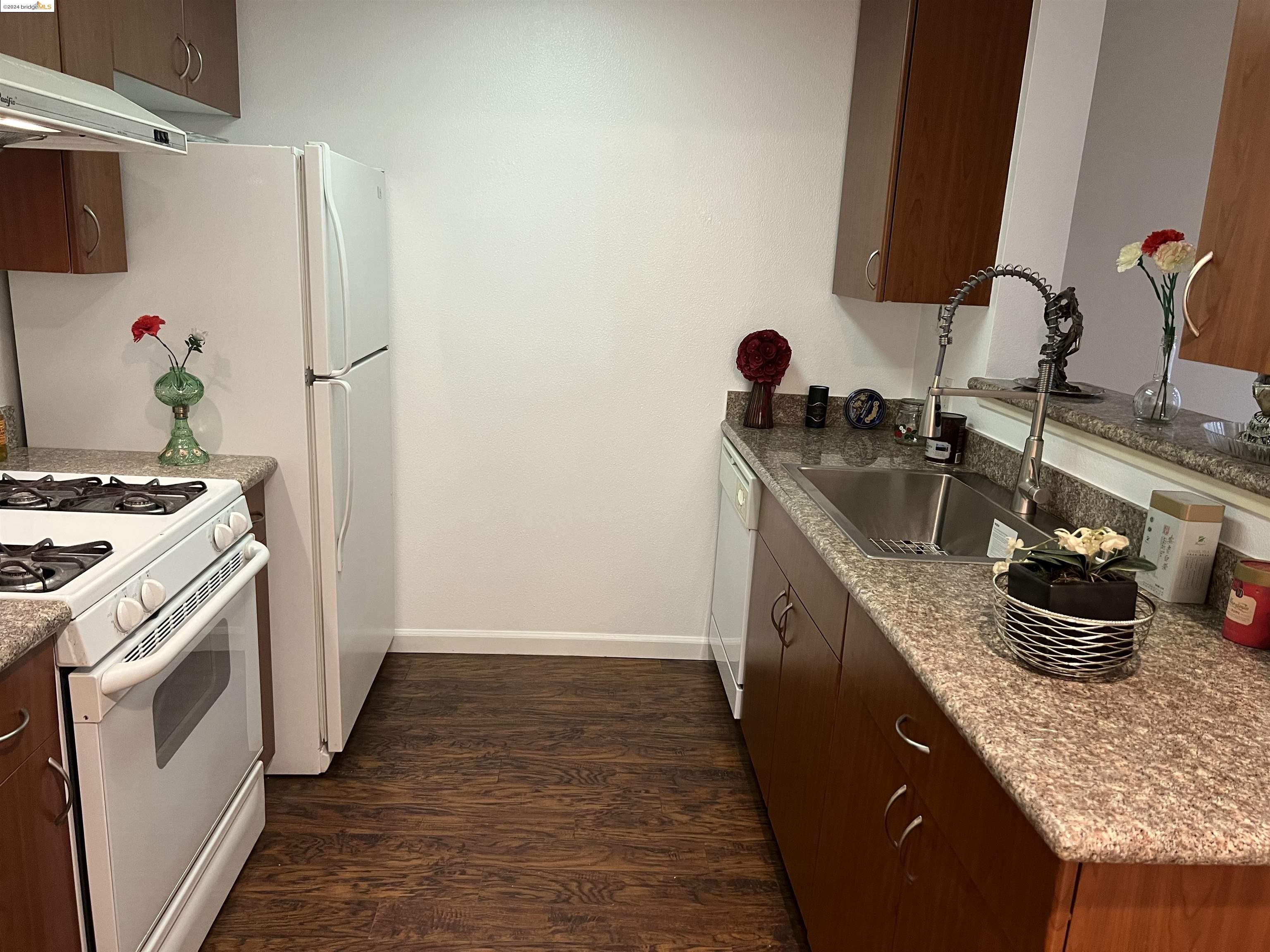 Photo #11: 41079023 Listing: Photo #11