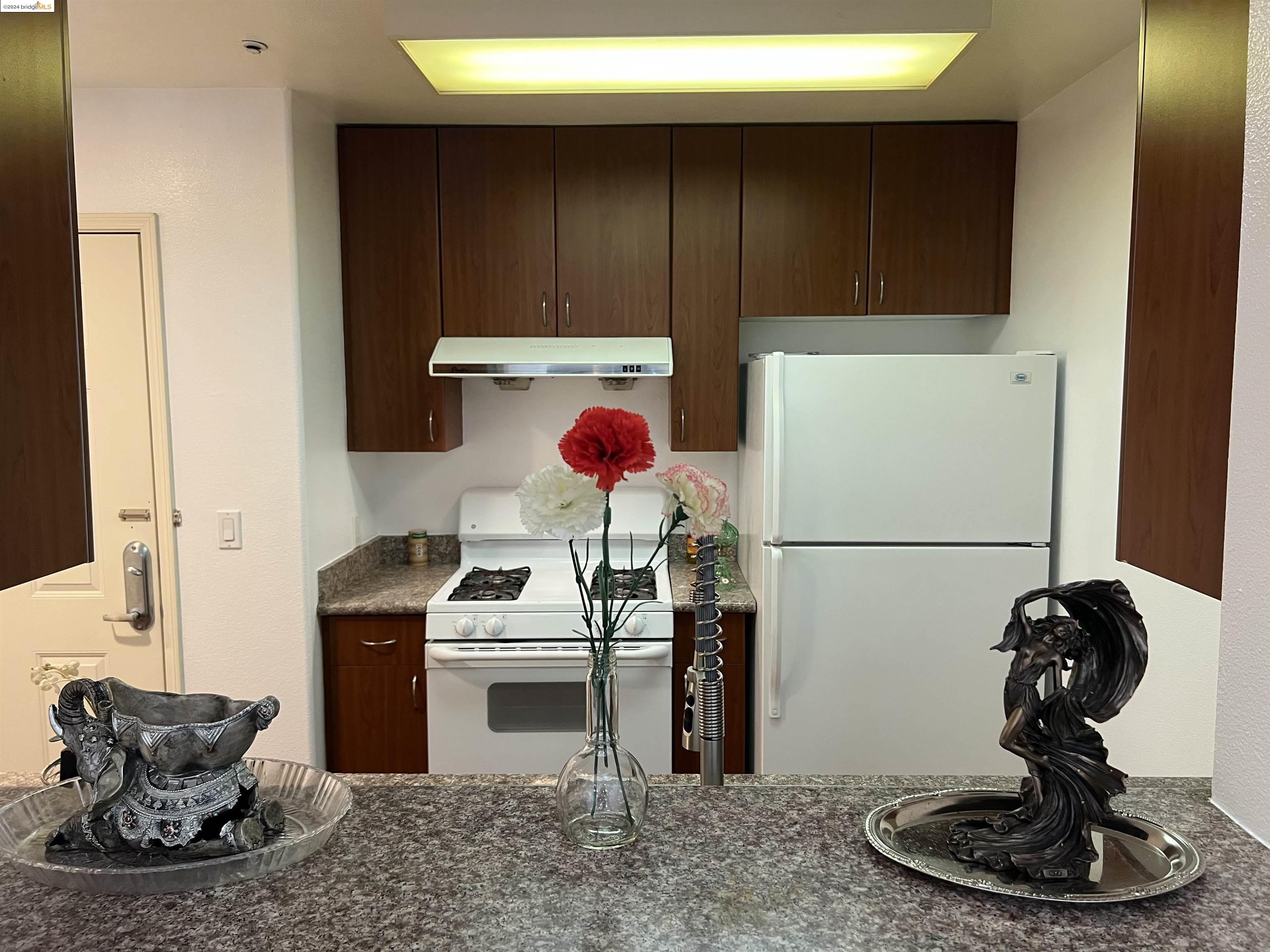 Photo #7: 41079023 Listing: Photo #7