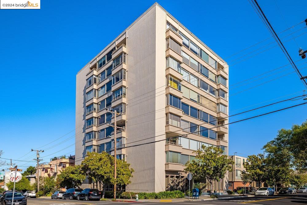 More Details about MLS # 41079071 : 2550 DANA ST