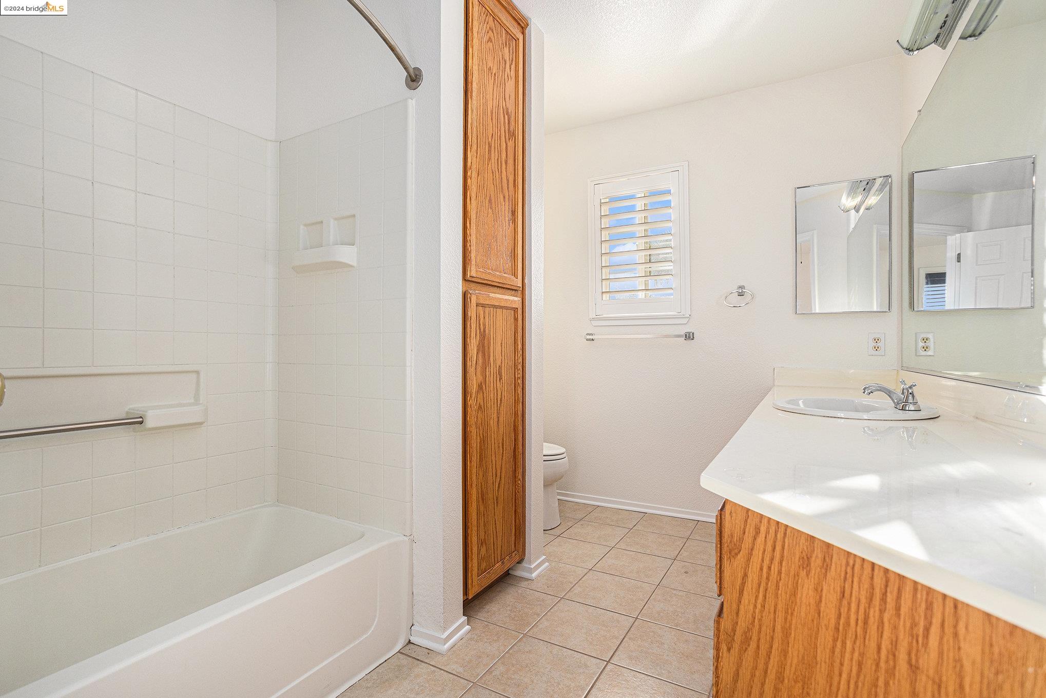 Detail Gallery Image 21 of 34 For 1100 Traditions St, Tracy,  CA 95376 - 4 Beds | 2/1 Baths