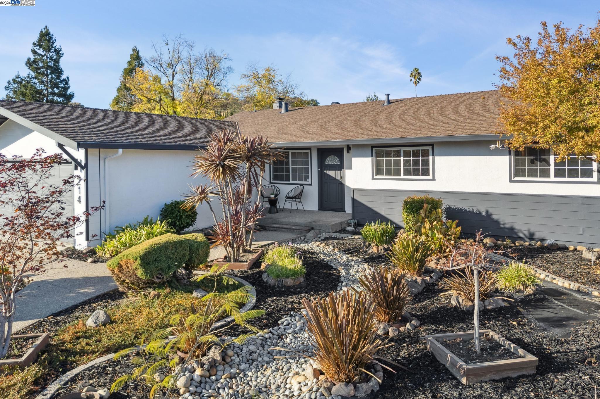 214 Paula Ct, Martinez, California 94553, 4 Bedrooms Bedrooms, 10 Rooms Rooms,3 BathroomsBathrooms,Residential,For Sale,214 Paula Ct,41079143