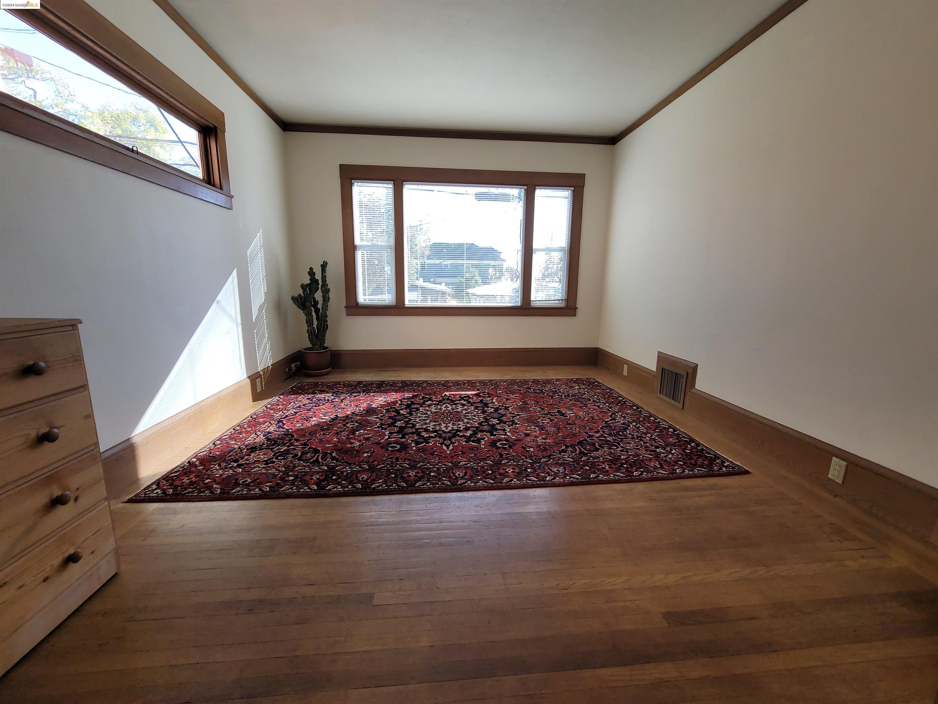 Detail Gallery Image 12 of 27 For 1901 Parker St #3,  Berkeley,  CA 94704 - 2 Beds | 1 Baths