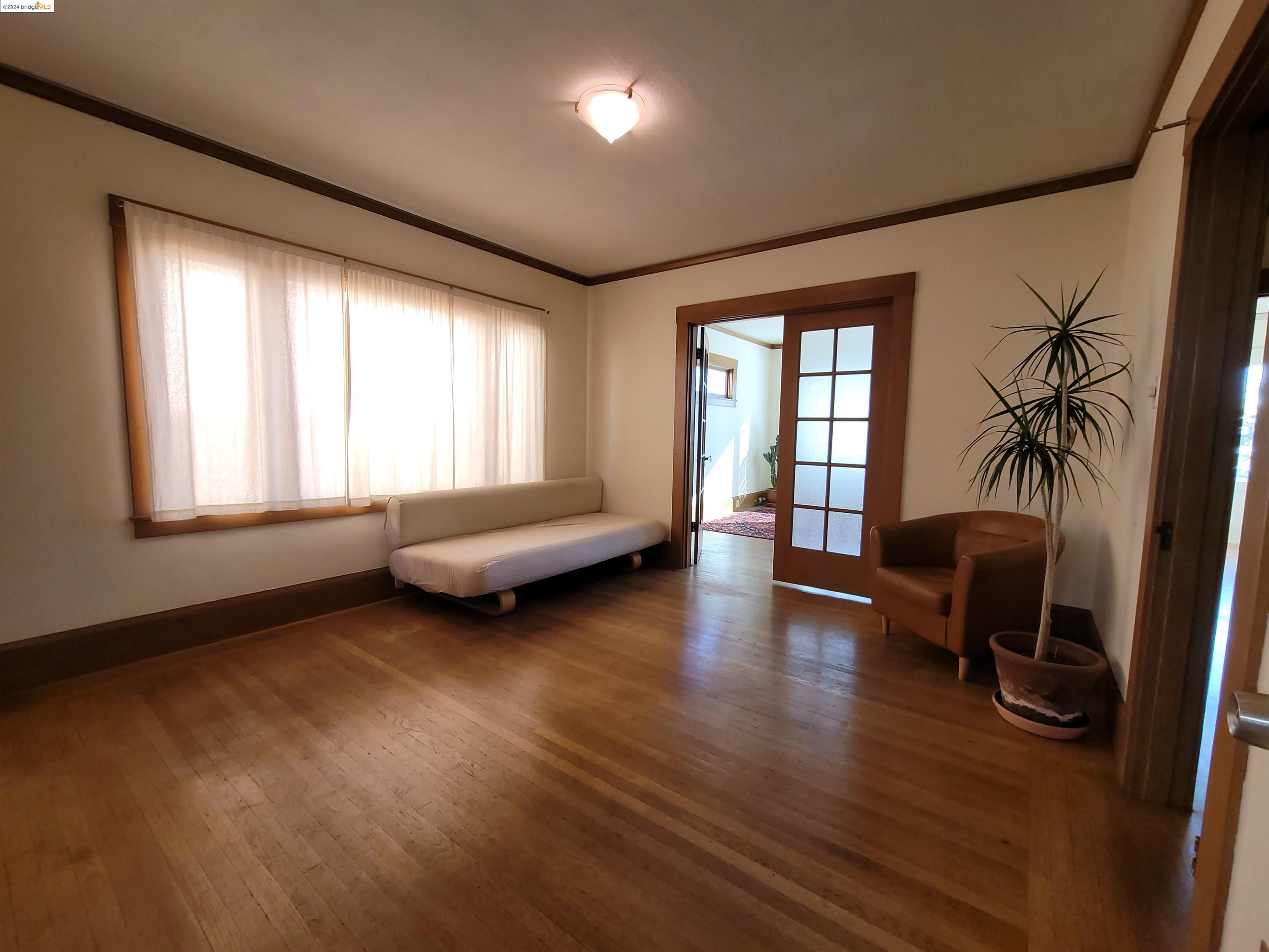 Detail Gallery Image 9 of 27 For 1901 Parker St #3,  Berkeley,  CA 94704 - 2 Beds | 1 Baths